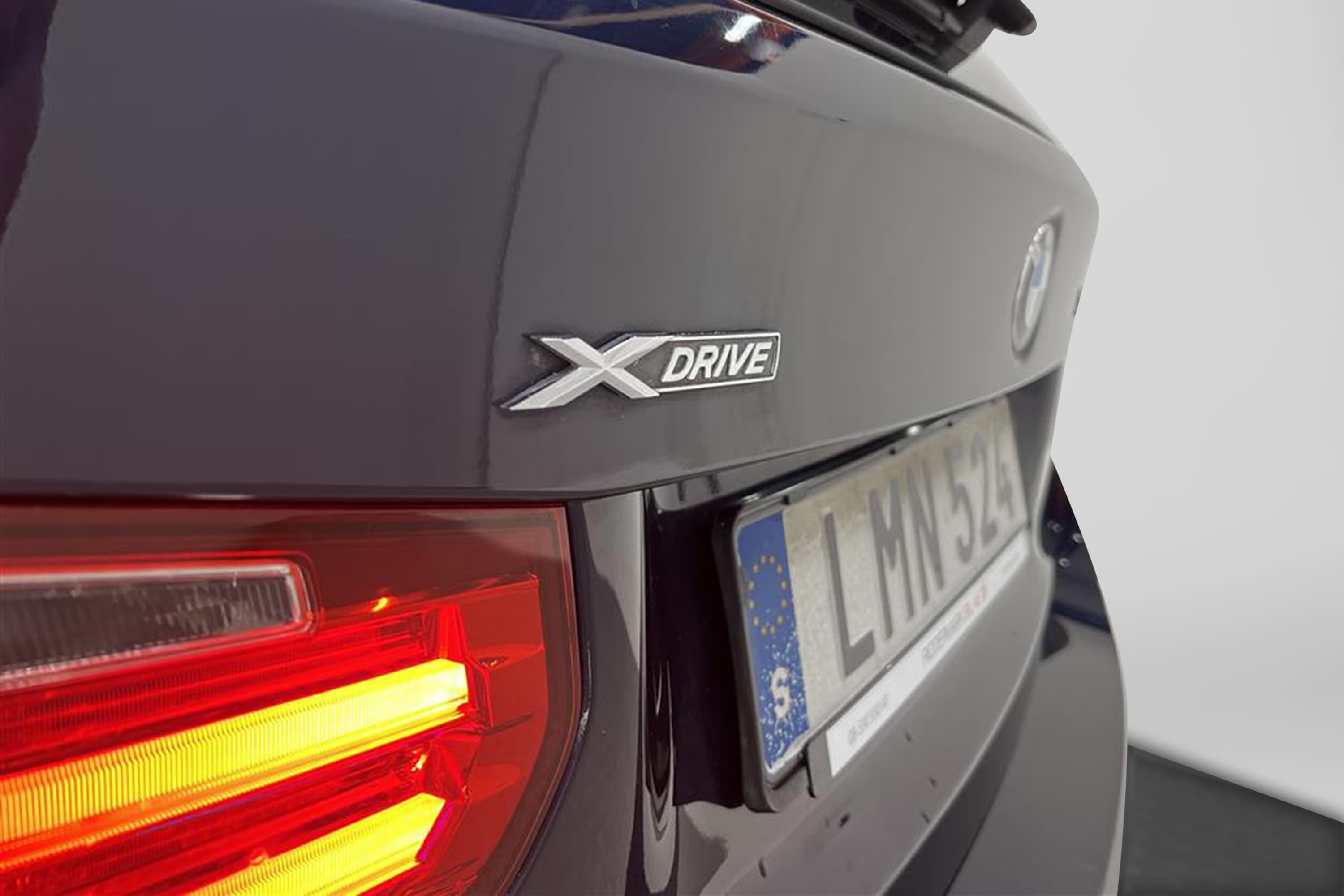 BMW 320d xDrive 184hk M&K-Värmare HiFi Skinn 0.44L/milinteriör