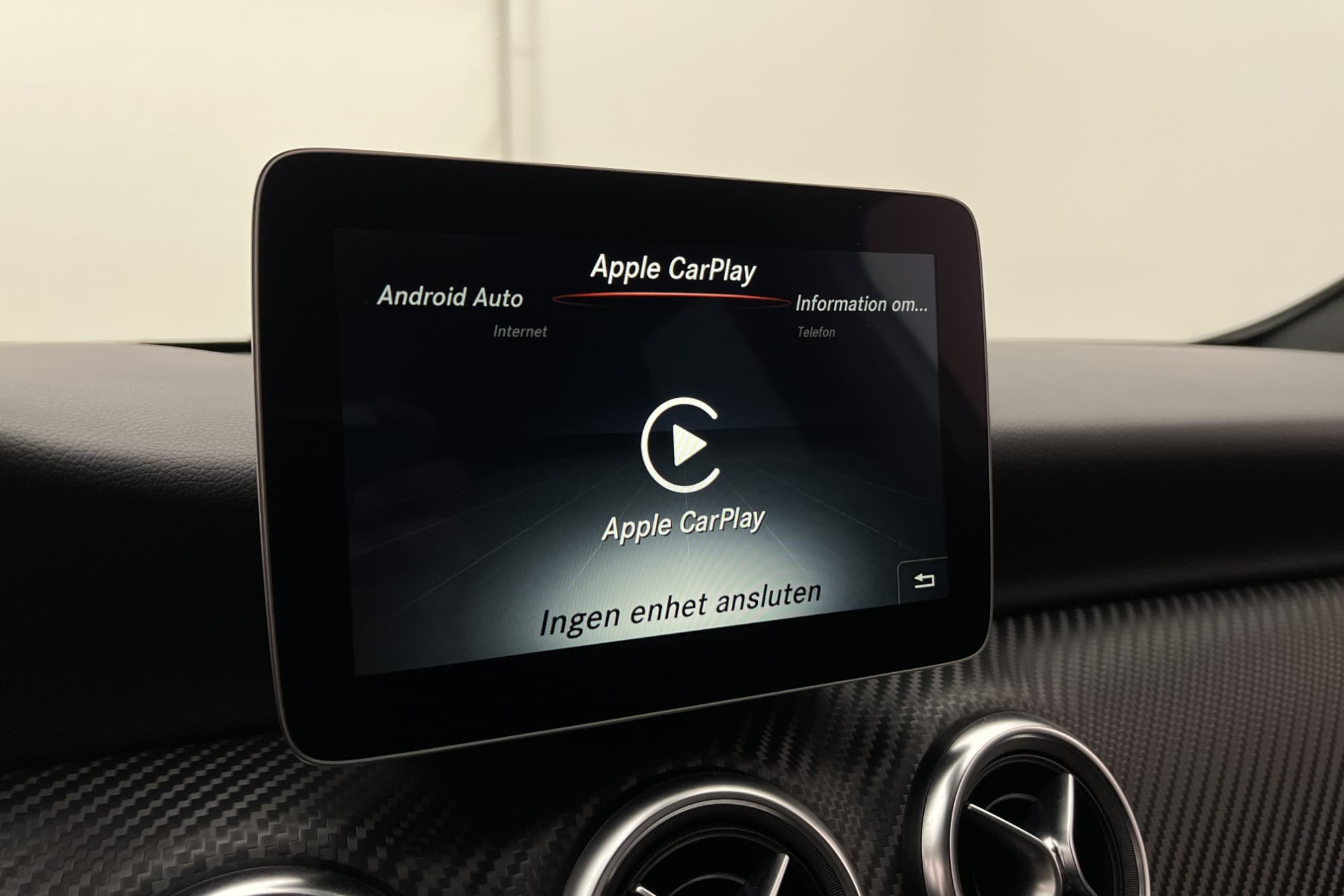 Mercedes-Benz A180 122hk AMG Sport Night Backkamera CarPlay