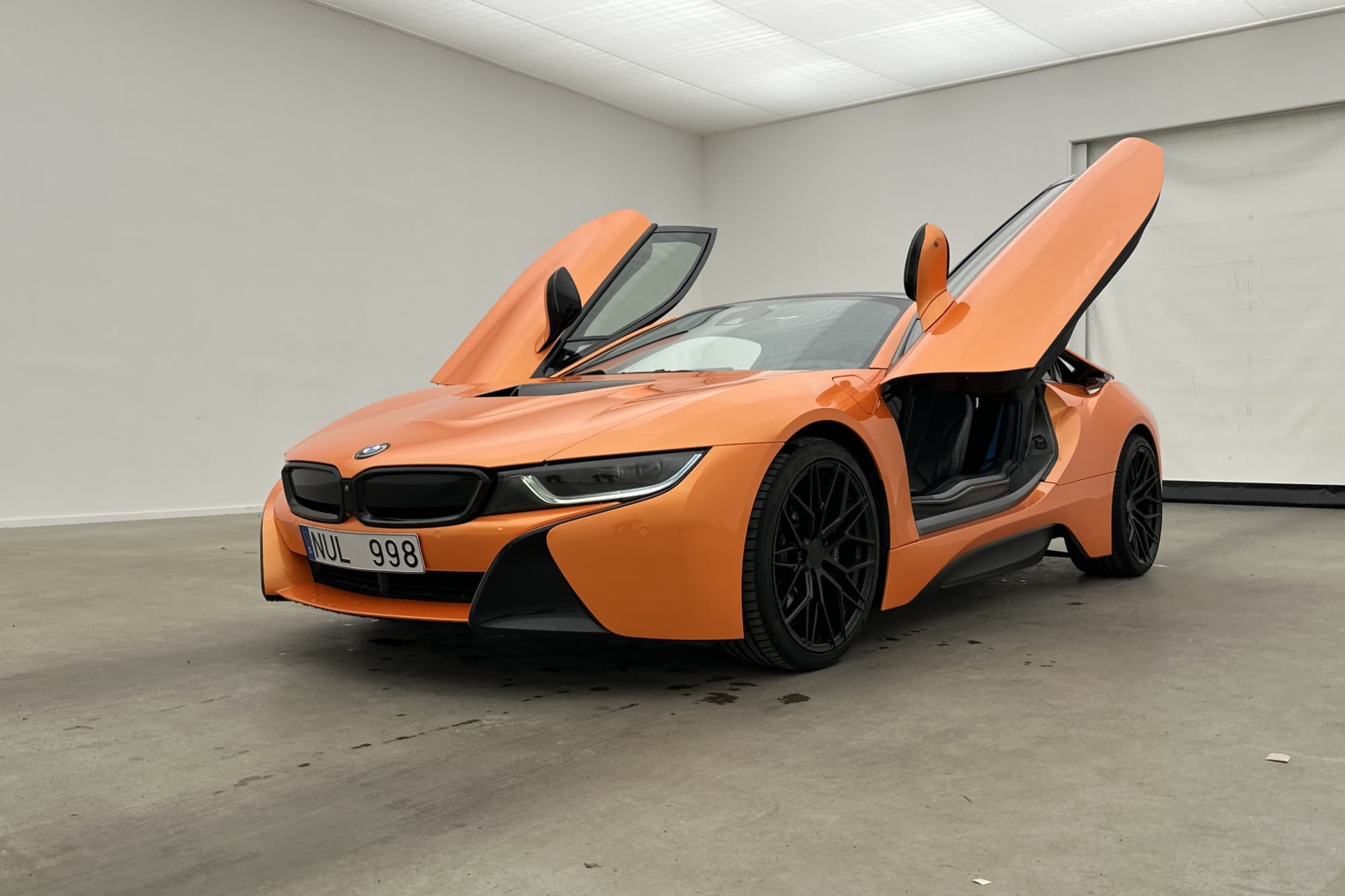 BMW i8 xDrive Coupé 362hk Head-Up H/K 360° Navi Svensksåld