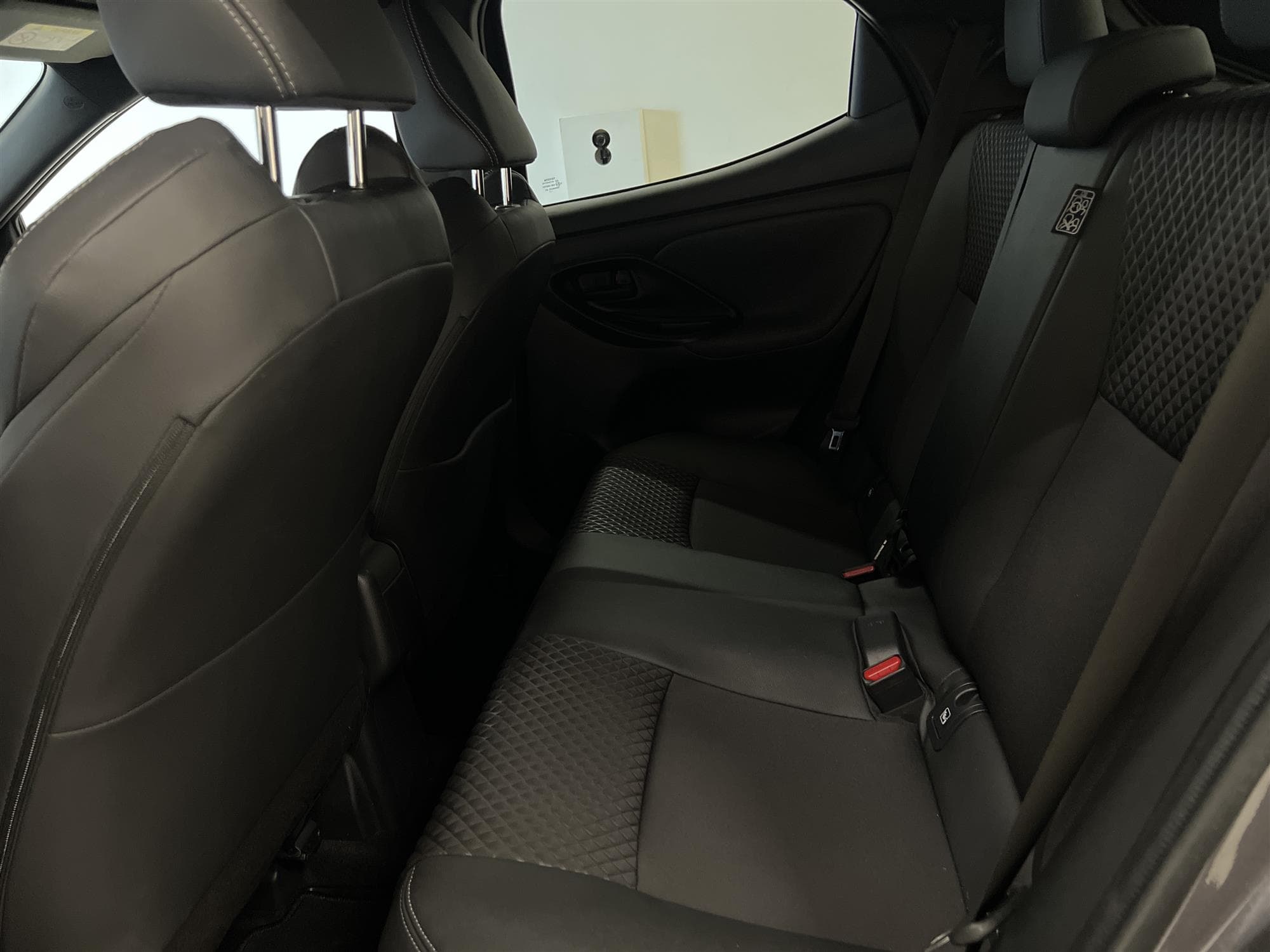Toyota Yaris Hybrid 116hk 1 Brukare B-Kam Style Paket 