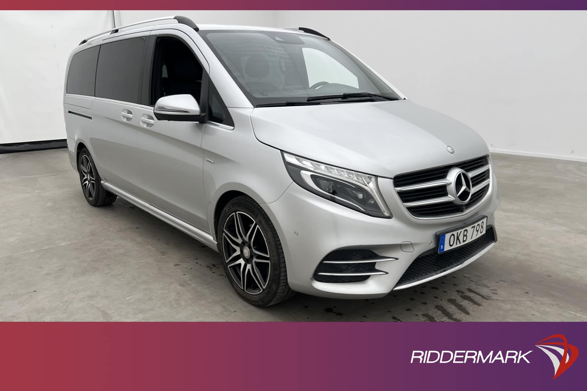 Mercedes-Benz V250