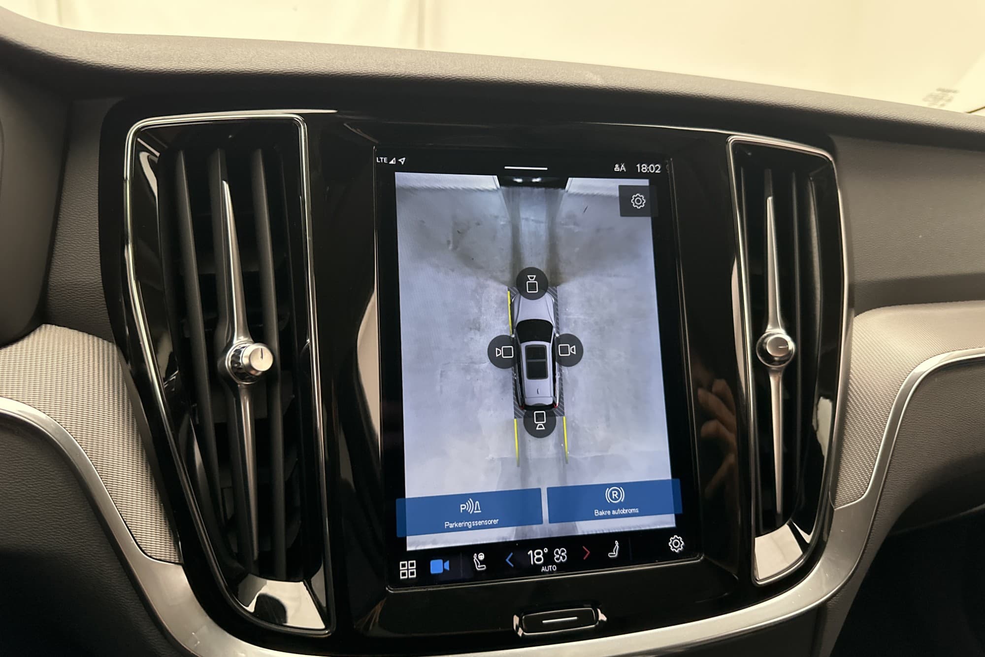 Volvo V60 Cross Country B5 AWD Plus Bright Värmare H/K 360°