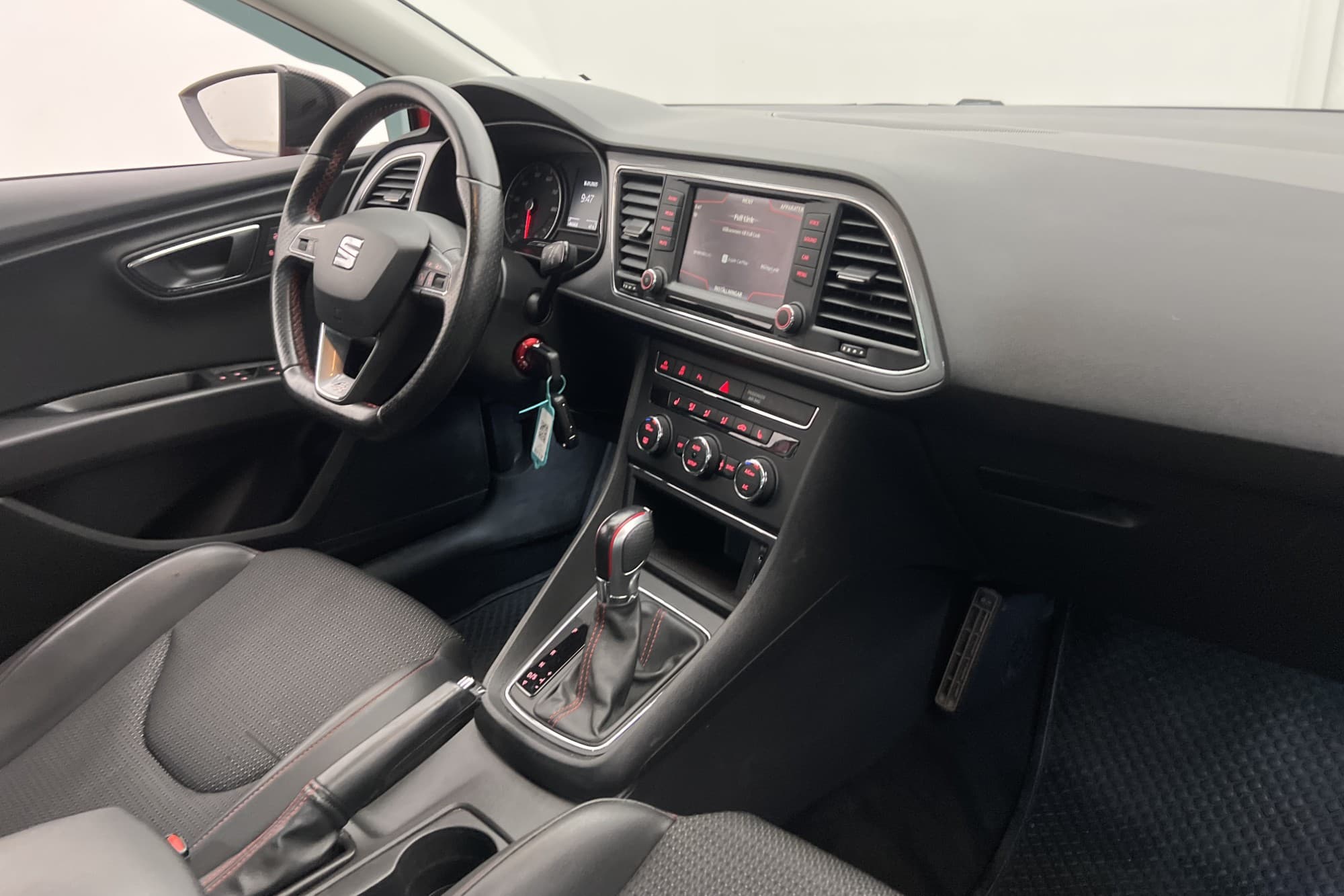 SEAT Leon 1.4 TSI 150hk FR M&K-Värmare CarPlay Sensorer