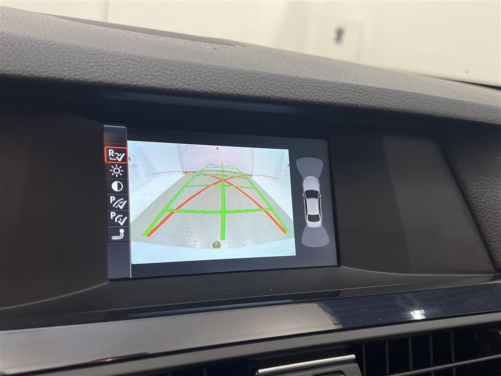 BMW 520d EfficientDynamics, 184hk B-Kam H-skinn HiFi Draginteriör
