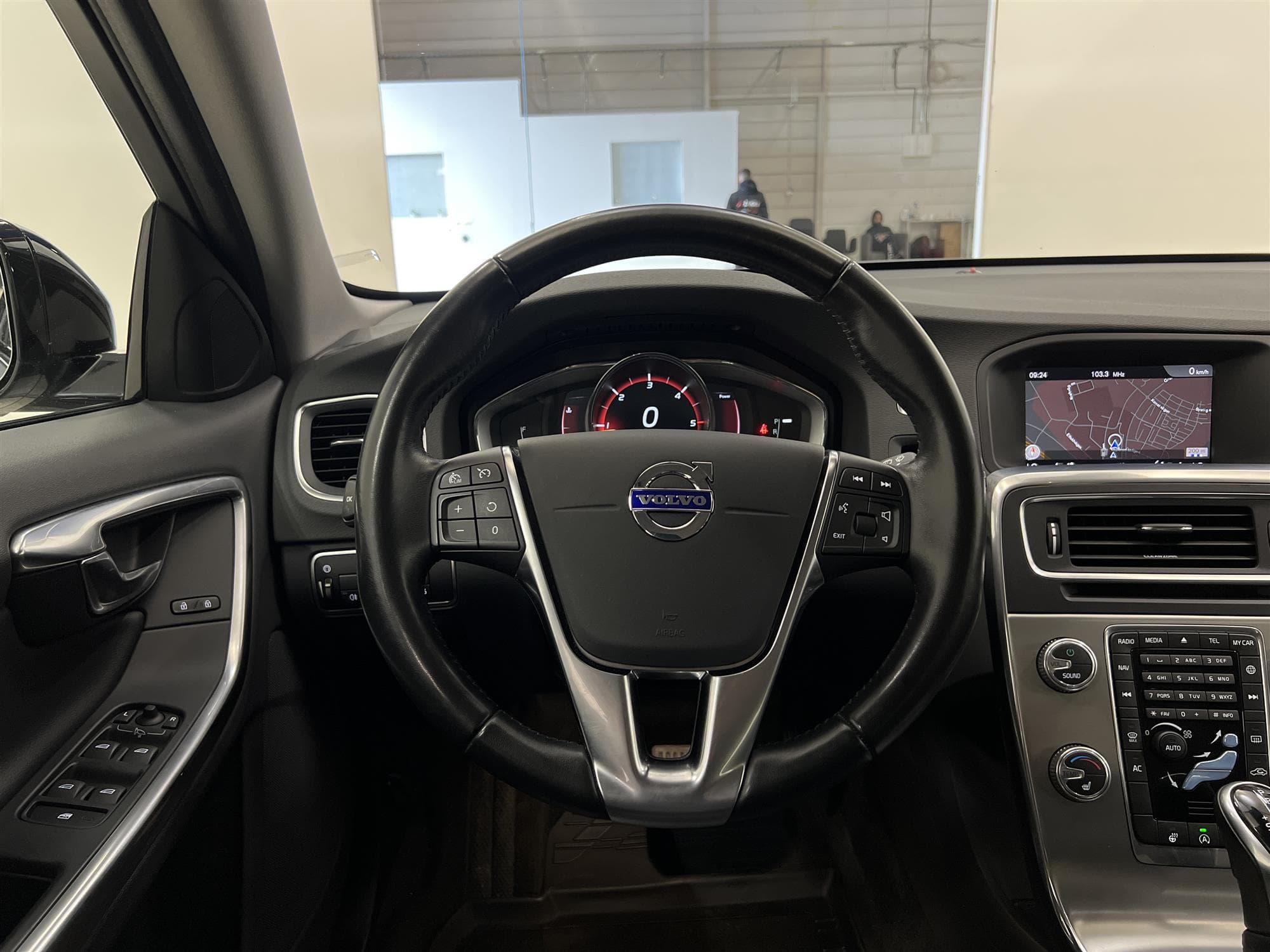 Volvo V60 Cross Country D3 150hk Summum Voc D-Värm Navi