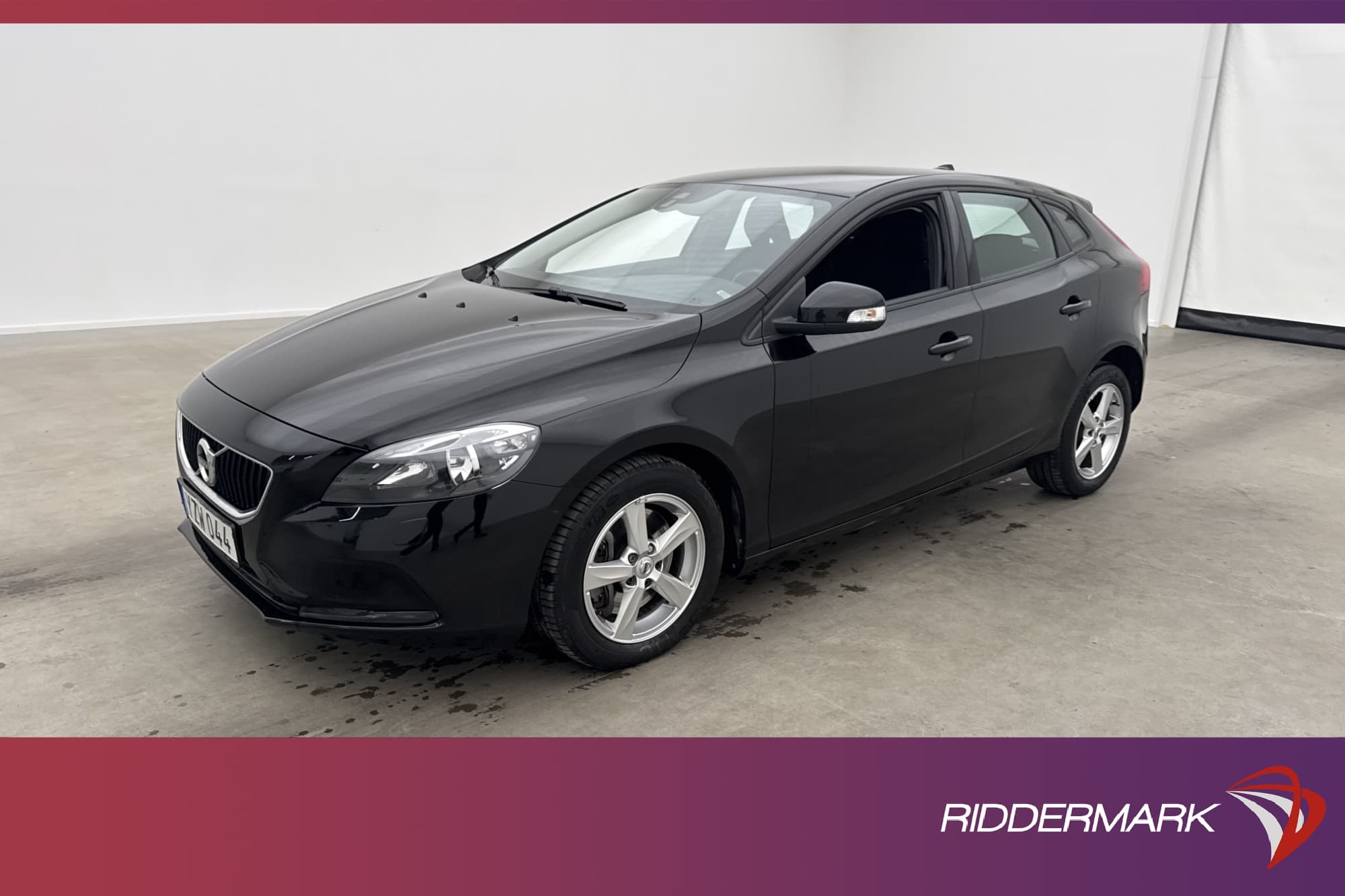 Volvo V40 D2 Geartronic 120hk Kinetic P-Sensorer Bluetooth