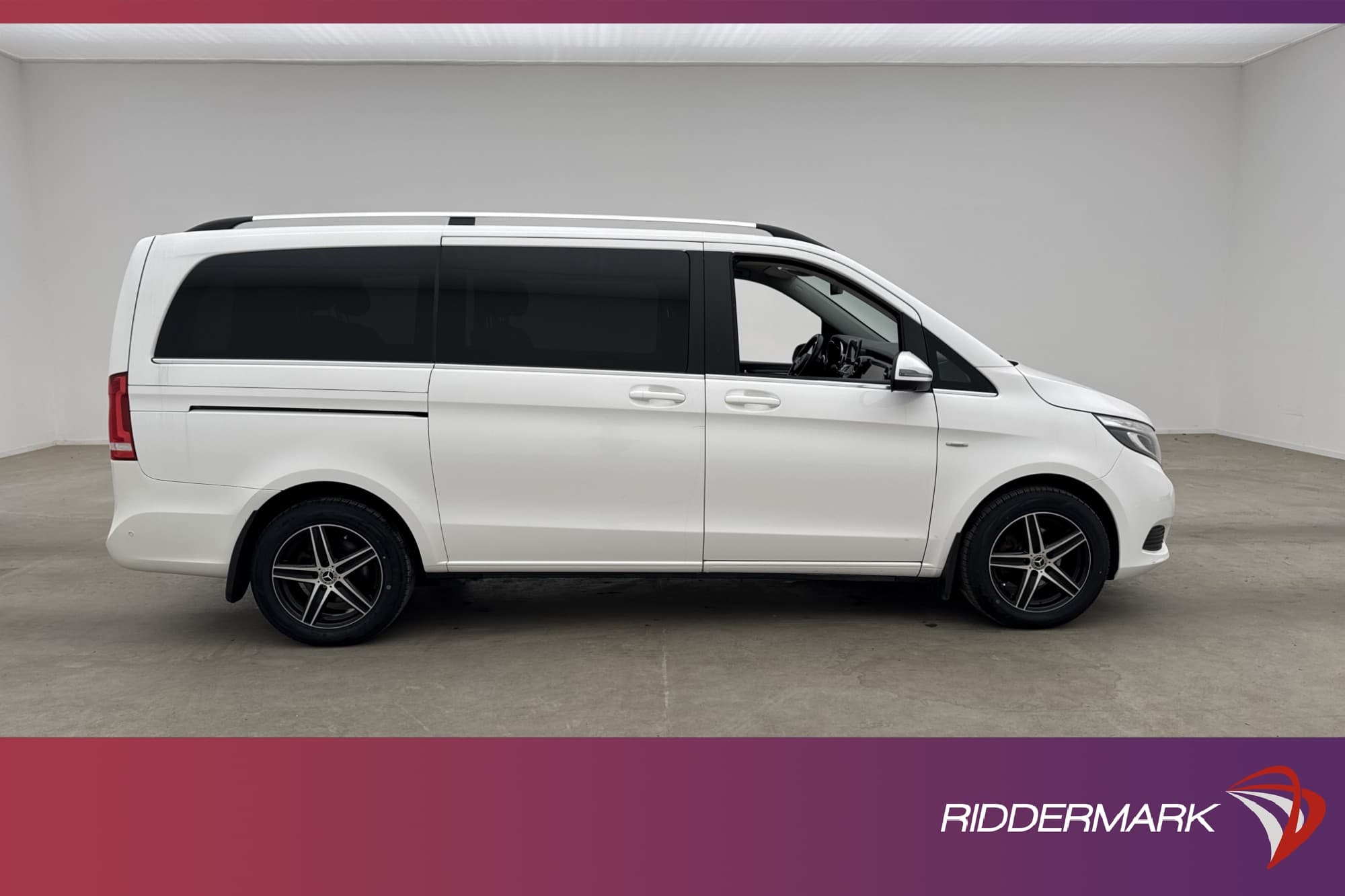 Mercedes-Benz V 220 Avantgarde Värm El-Dörr B-Kamera 8-Sits