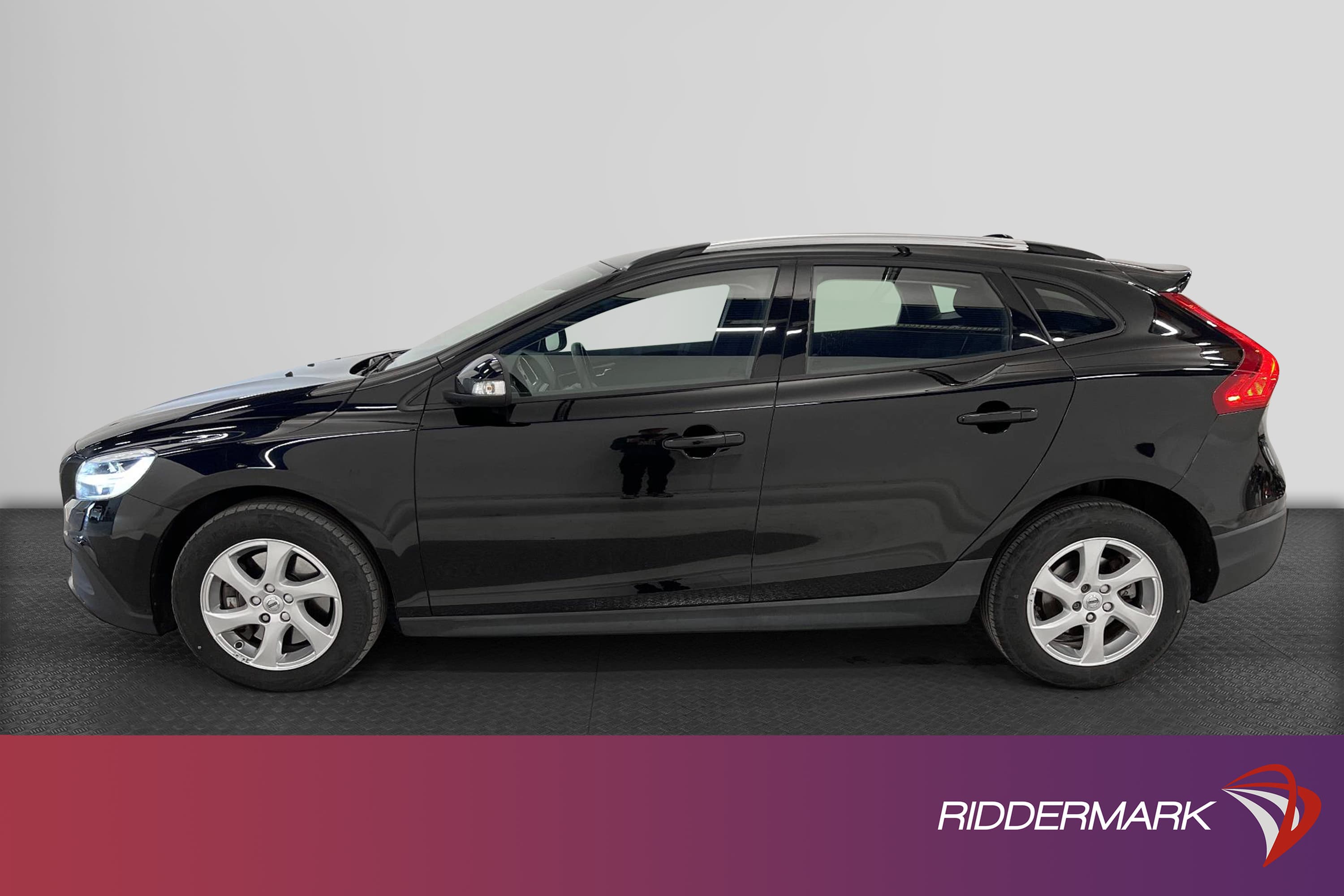 Volvo V40 Cross Country T3 152hk Kinetic Navi Nyservad