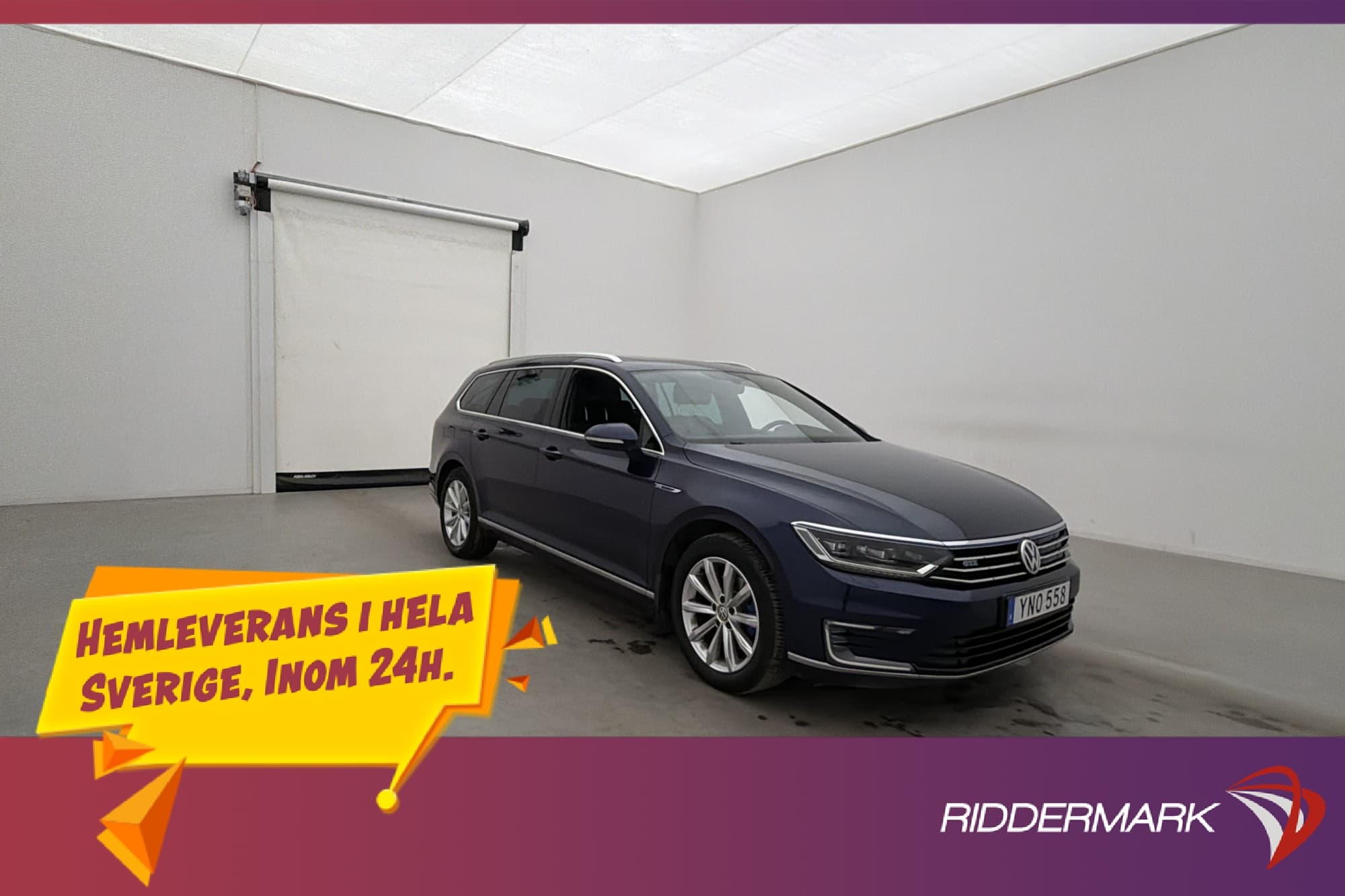 Volkswagen Passat GTE Panorama Cockpit Kamera Drag CarPlay