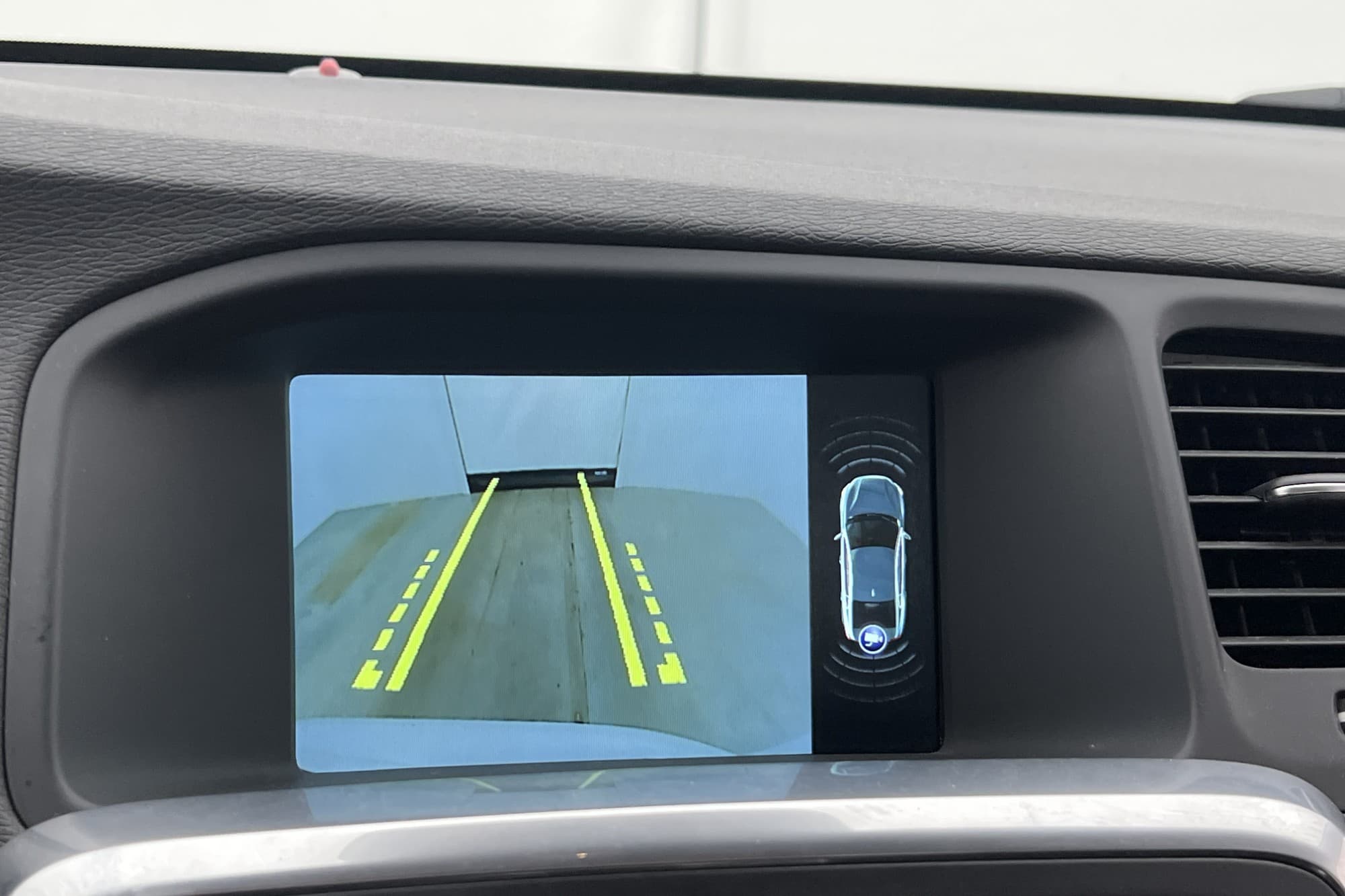 Volvo S60 D3 Momentum VOC Värmare Kamera Navi BLIS Rattvärme