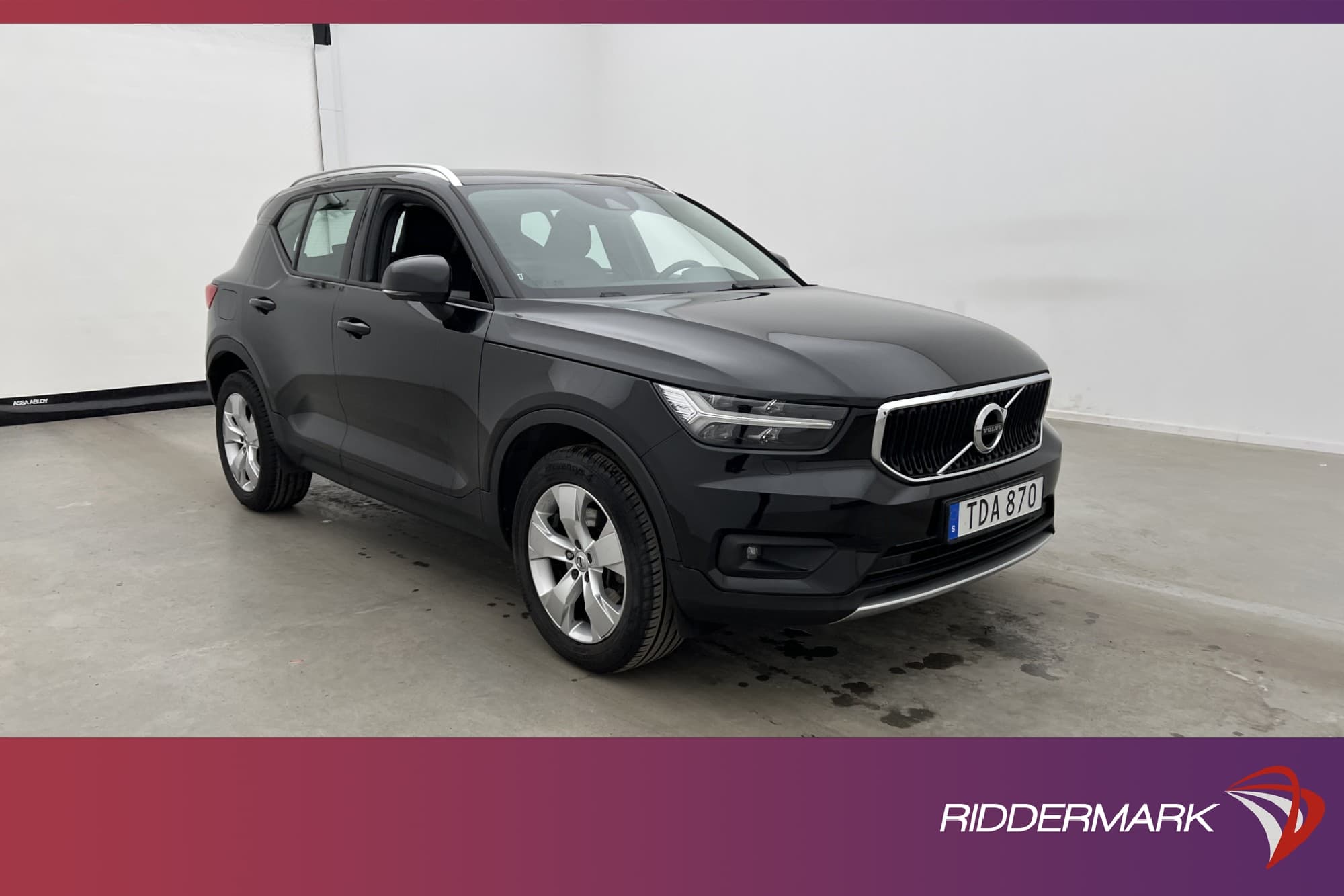 Volvo XC40 T5 AWD 247hk Momentum Värmare Skinn B-Kamera