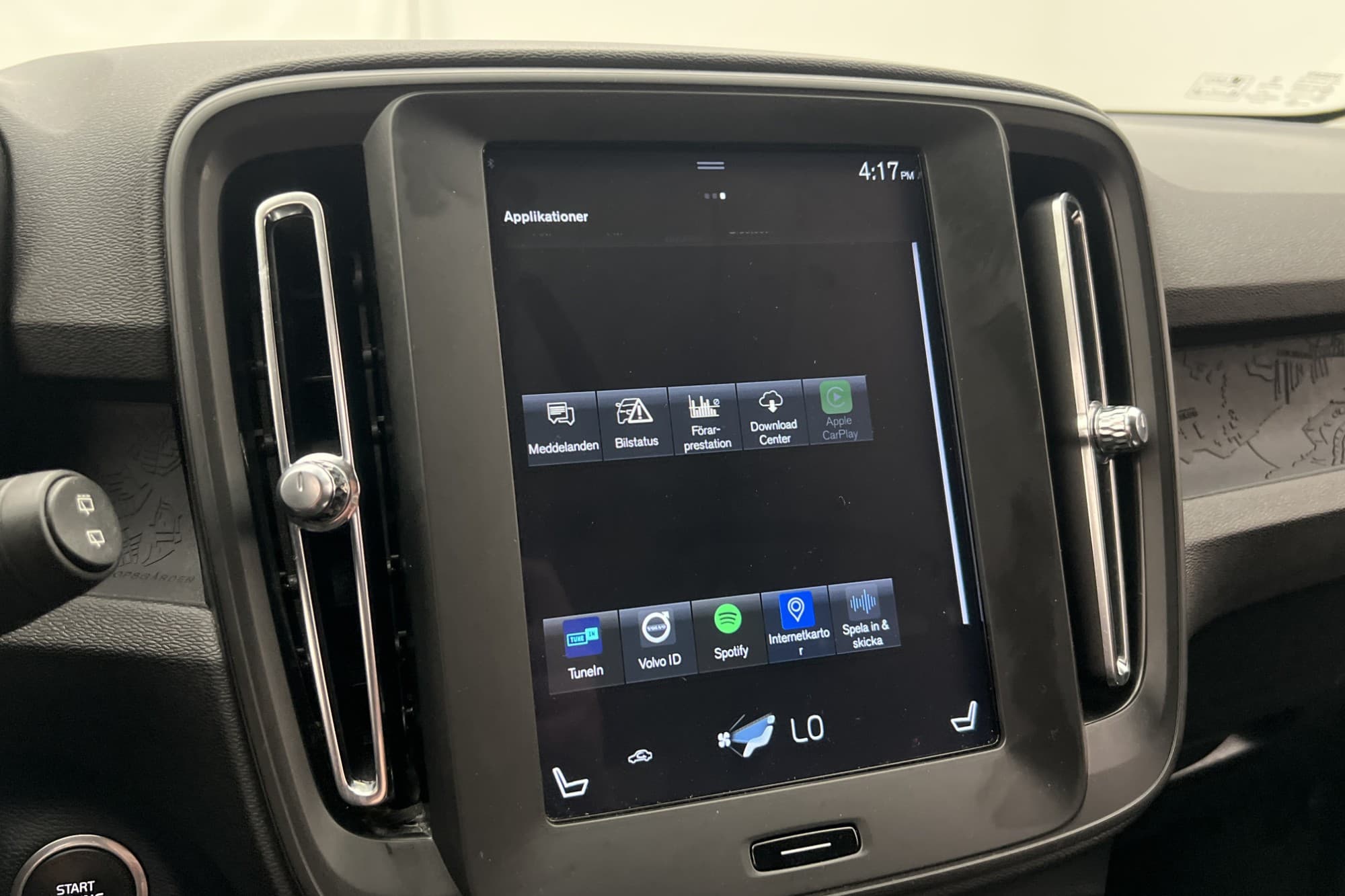 Volvo XC40 T3 163hk Kinetic VOC Kamera Värmare  P Sensorer