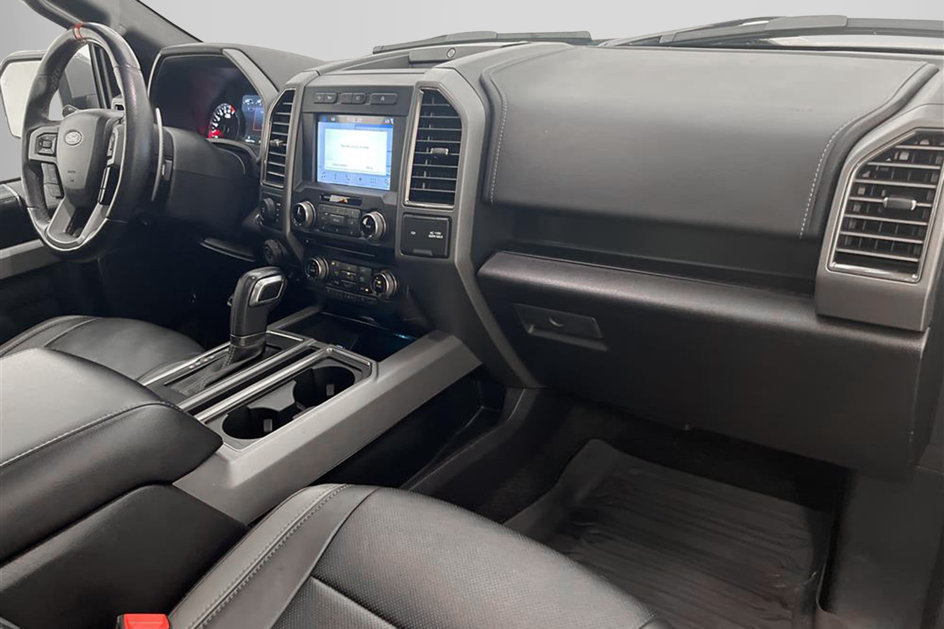 Ford F150 Raptor 456Hk Panorama B&O Navi Drag Moms interiör