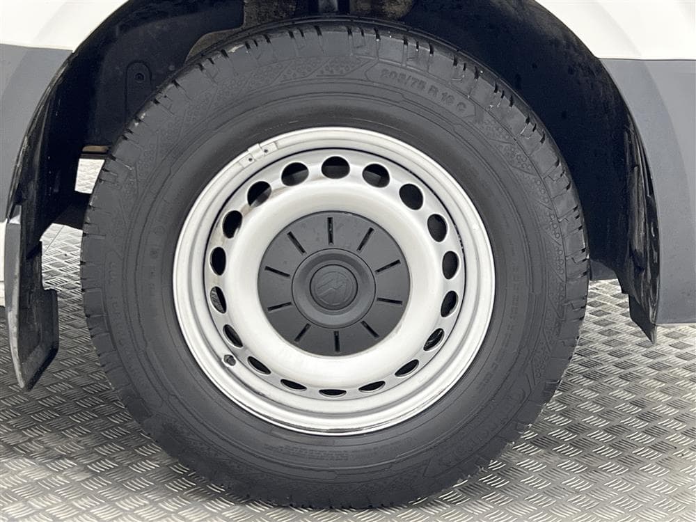Volkswagen Crafter 2.0TDI 177hk Volymskåp Värmare Moms 