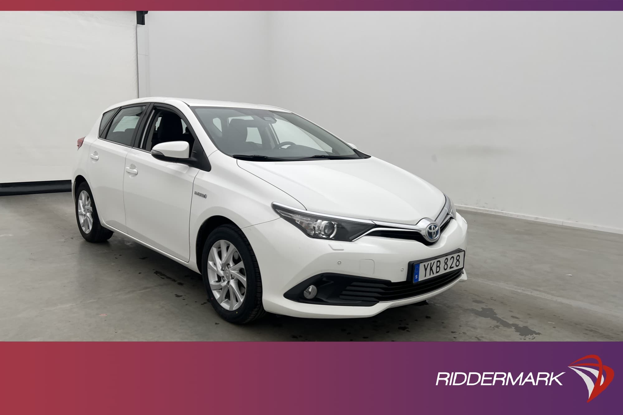 Toyota Auris Hybrid 136hk