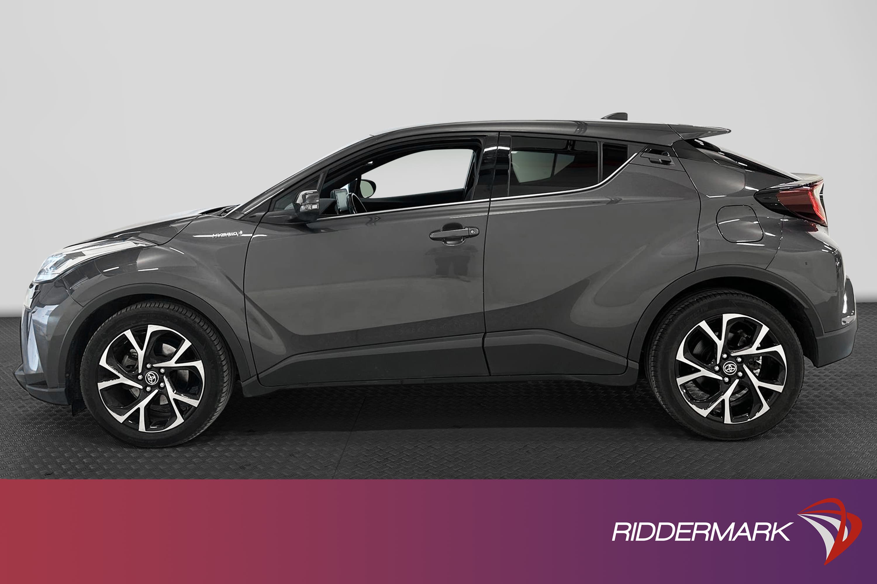 Toyota C-HR Hybrid CVT 122hk