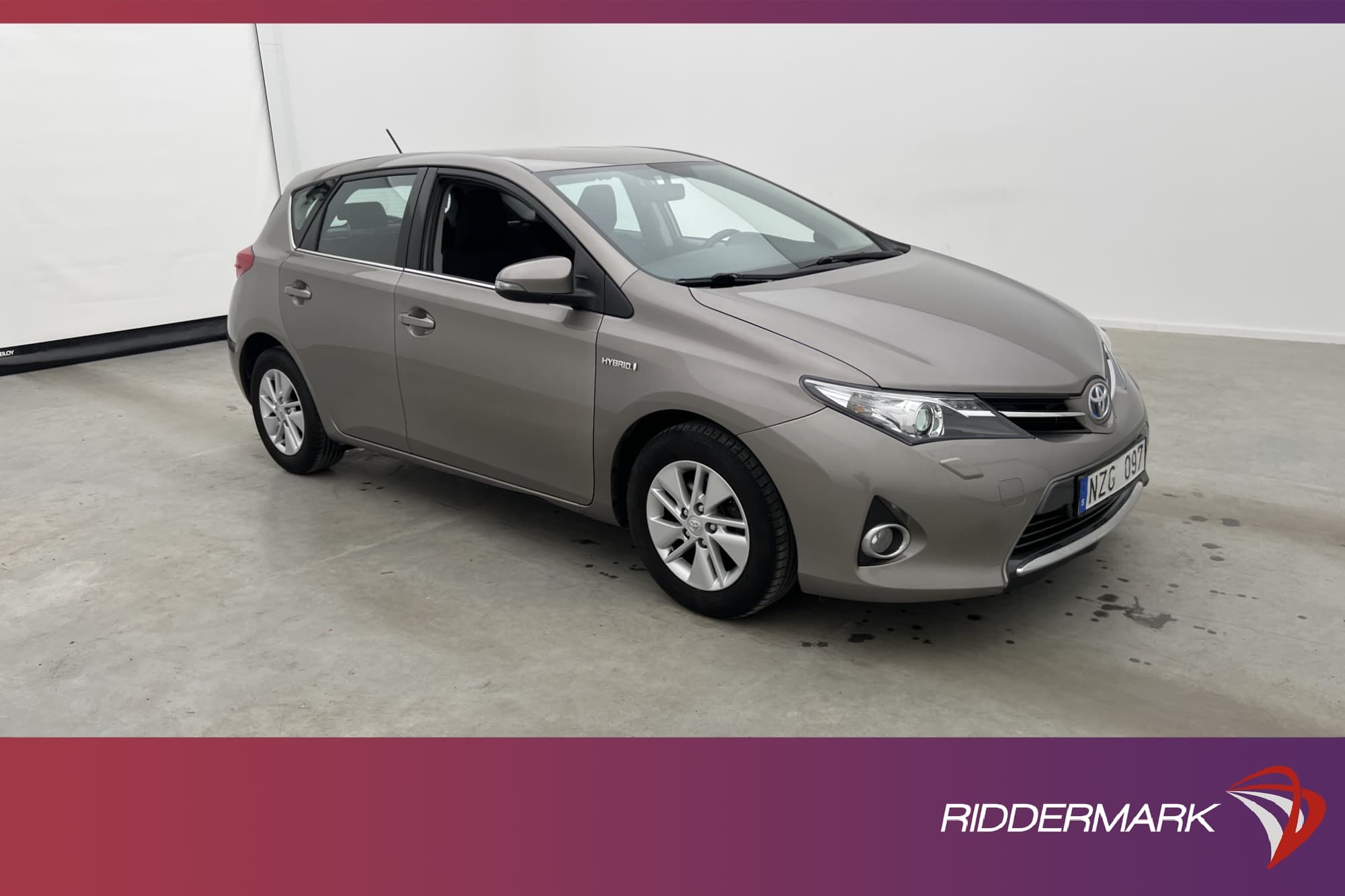 Toyota Auris Hybrid