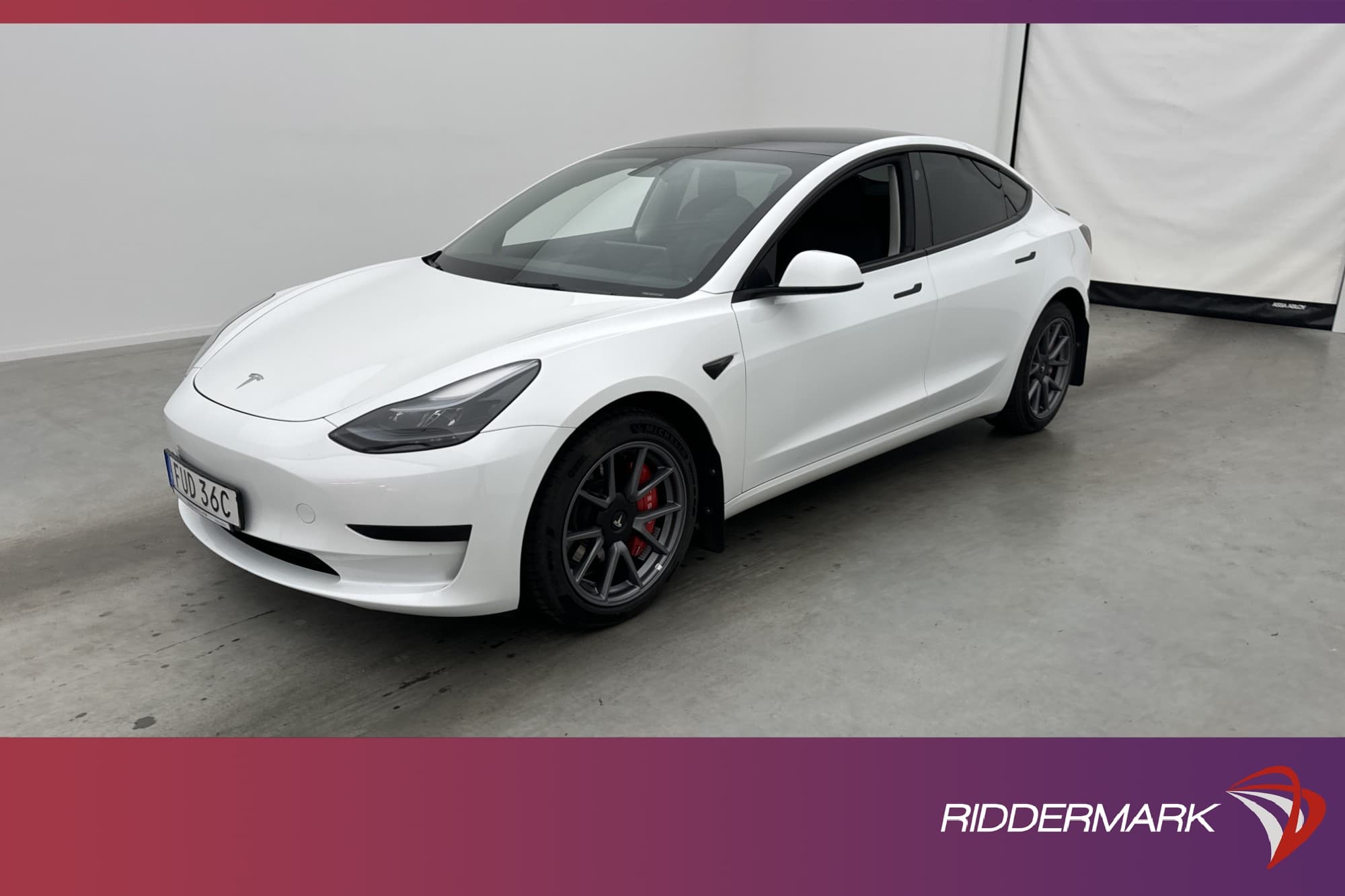 Tesla Model 3 Standard Range