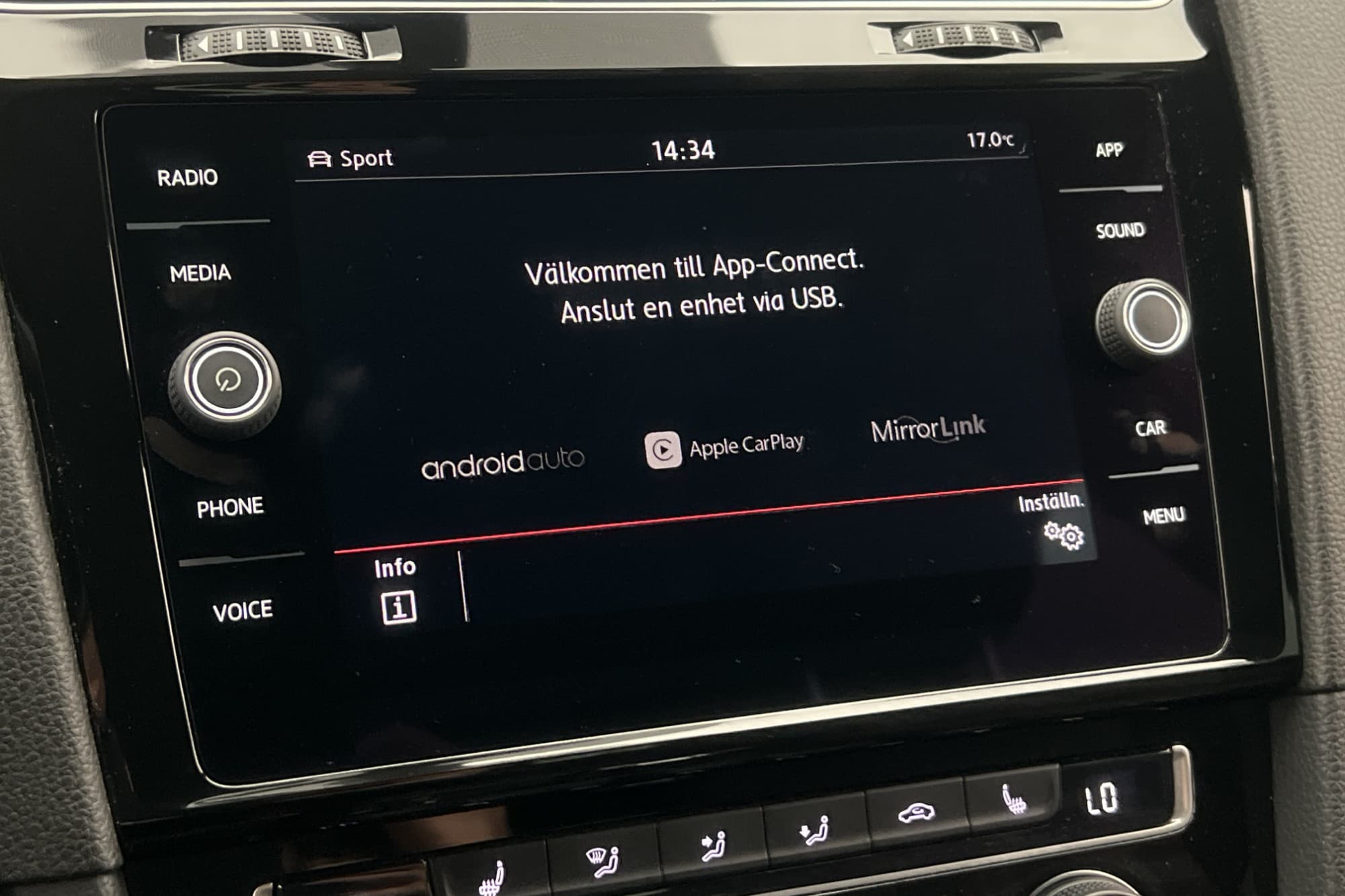 Volkswagen Golf GTI Performance 2.0 TSI 245hk Cockpit Kamera