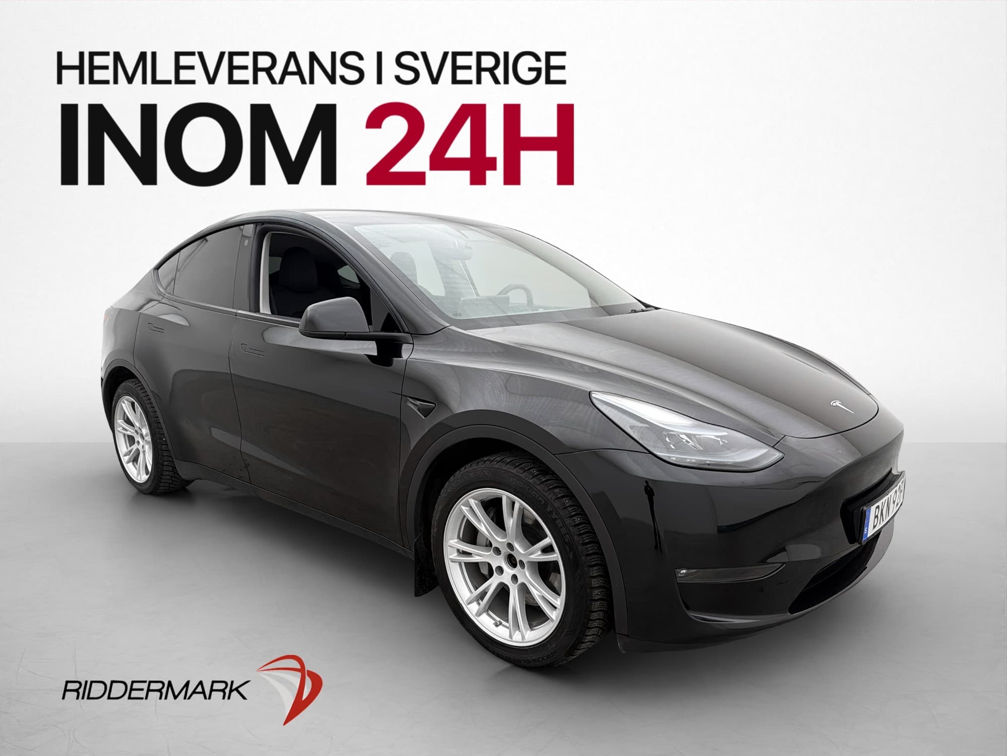 Tesla Model Y Long Range AWD Autopilot Svensksåld MOMS