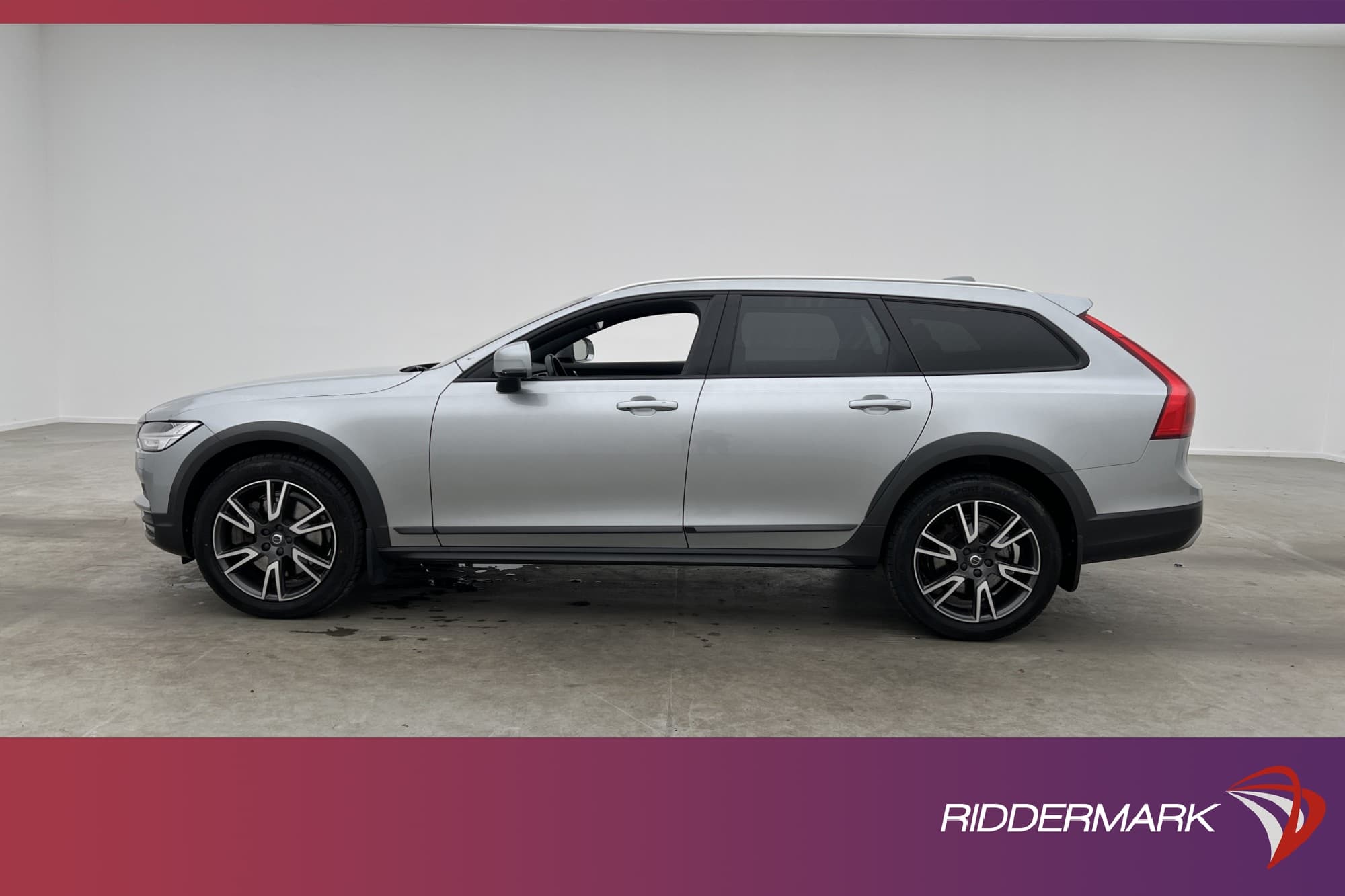 Volvo V90 Cross Country