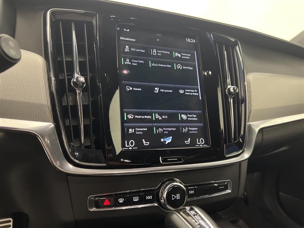 Volvo V90 D5 AWD 235hk R-Design B&W GPS HUD 360° Värmare 