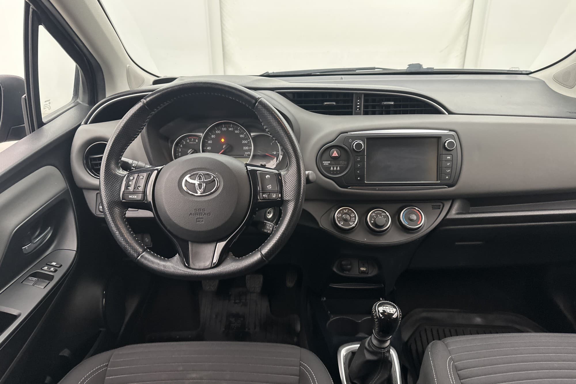 Toyota Yaris 1.33 Dual VVT-i 99hk Style Kamera Bluetooth