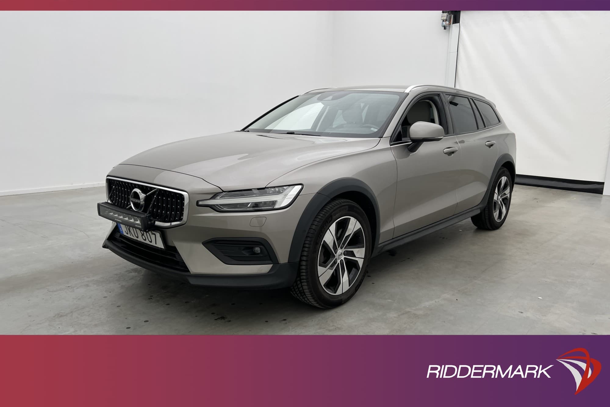 Volvo V60 Cross Country D4 AWD