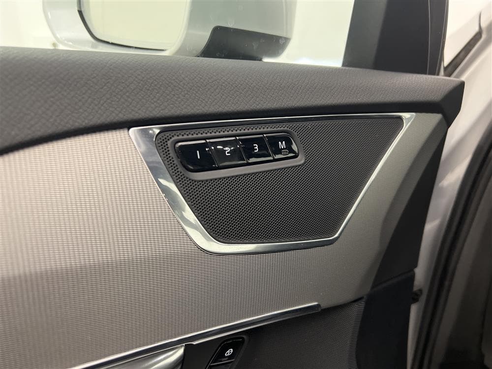 Volvo XC90 D5  AWD Inscription VOC Värmare Kamera Drag Naviinteriör