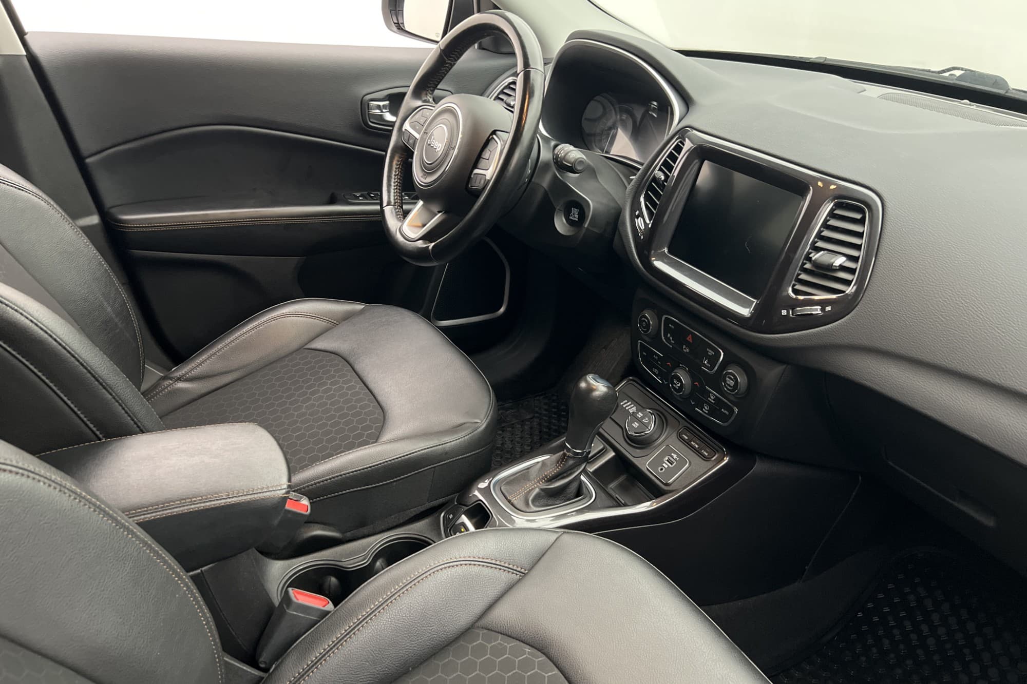 Jeep Compass Plug-in 4xe 190hk Navi B-Kamera Rattvärme