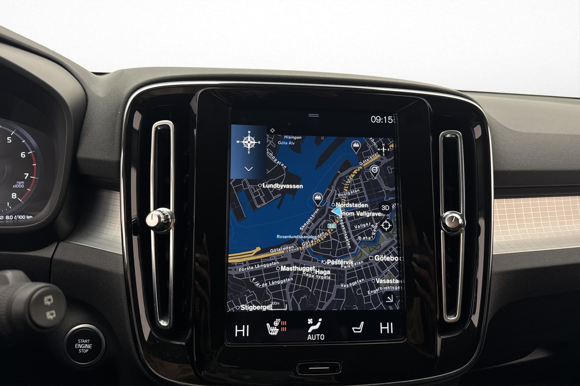 Volvo XC40 B4 Advanced VOC Värmare Kamera CarPlay Rattvärme