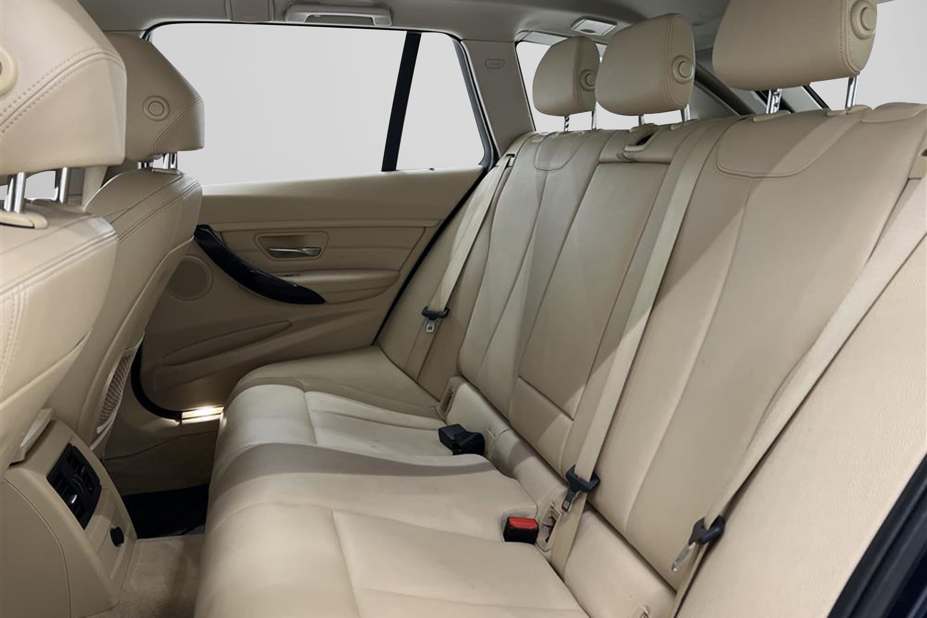 BMW 320d xDrive 184hk M&K-Värmare HiFi Skinn 0.44L/milinteriör