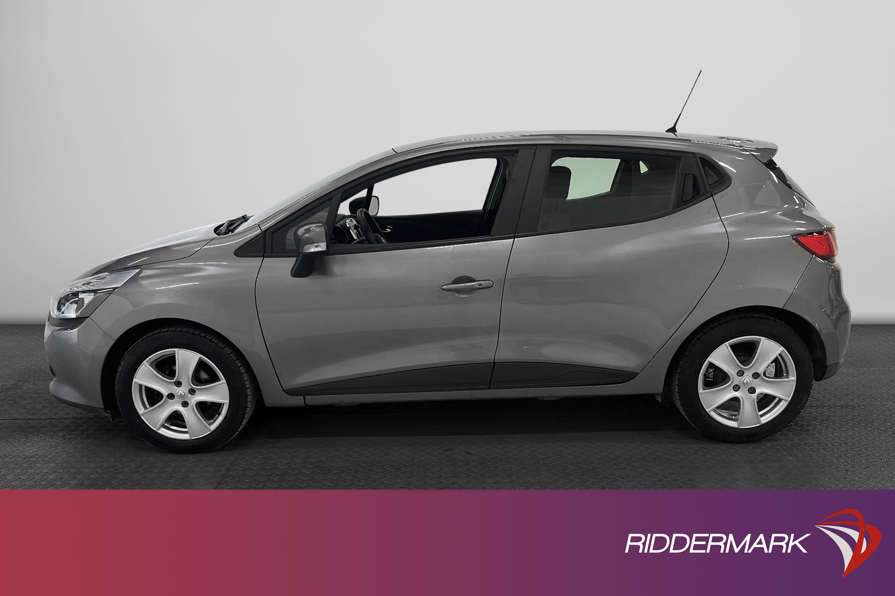 Renault Clio 1.2 73hk Navi Bass Reflex