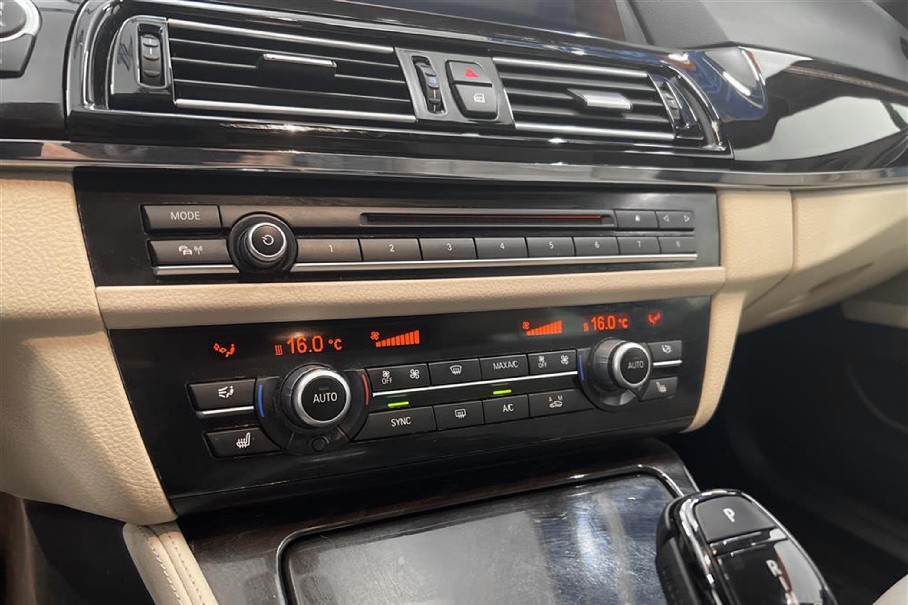 BMW 530 d xDrive 258hk M-Sport Cockpit H/K Kamera Navi Drag