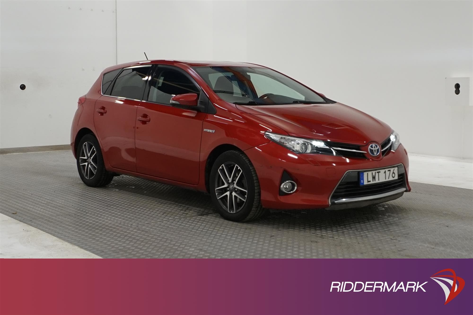 Toyota Auris Hybrid e-CVT 136hk 1 Brukare B-Kam 0,39L/mil
