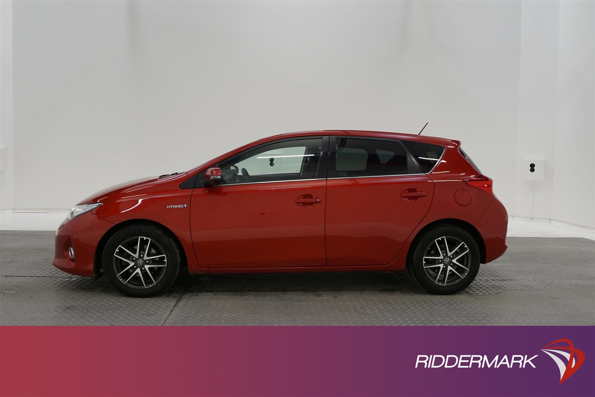 Toyota Auris Hybrid e-CVT 136hk 1 Brukare B-Kam 0,39L/mil