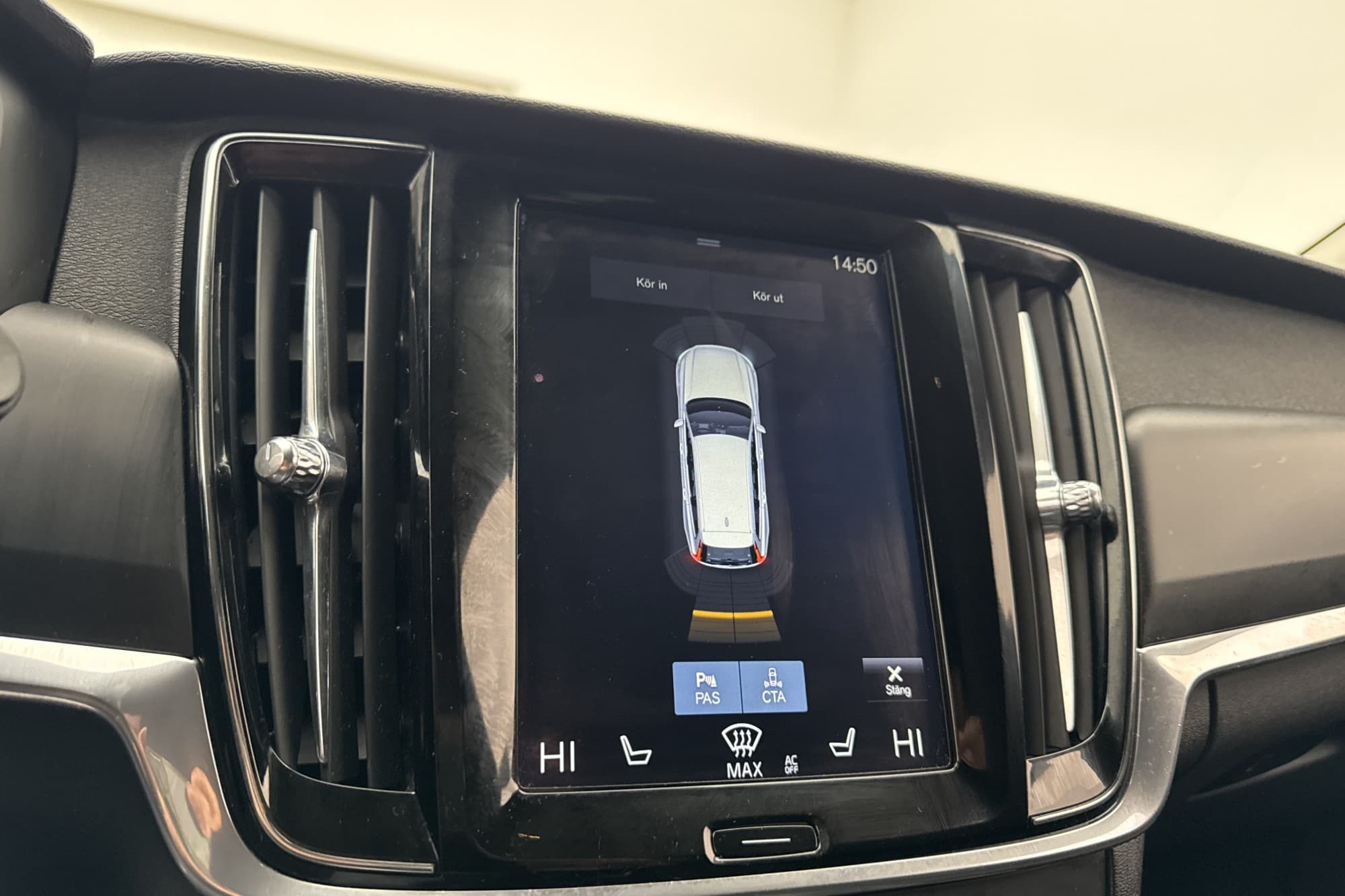 Volvo V90 D3 AWD 150hk Kinetic VOC BLIS Värmare Carplay