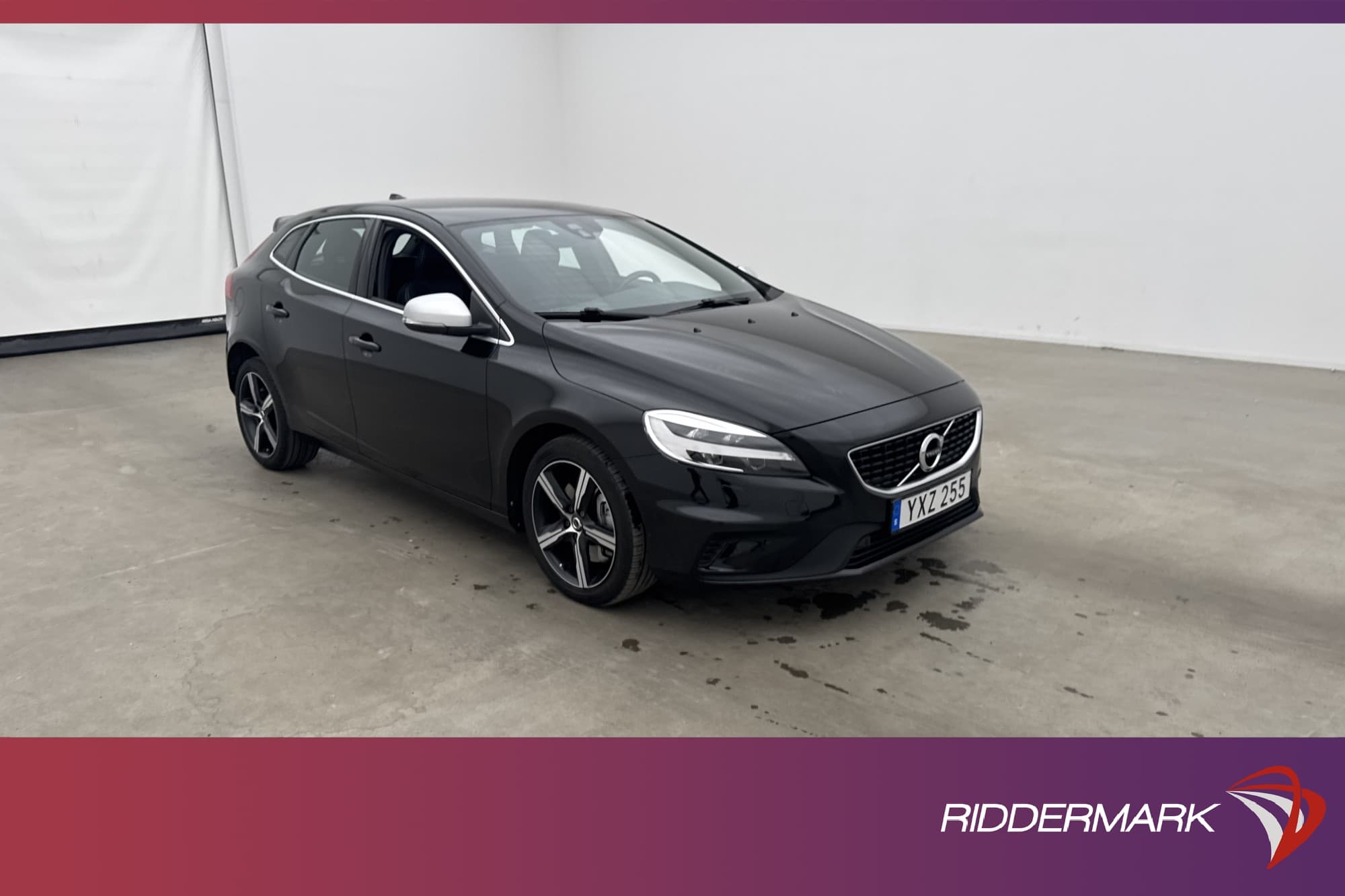 Volvo V40 D4