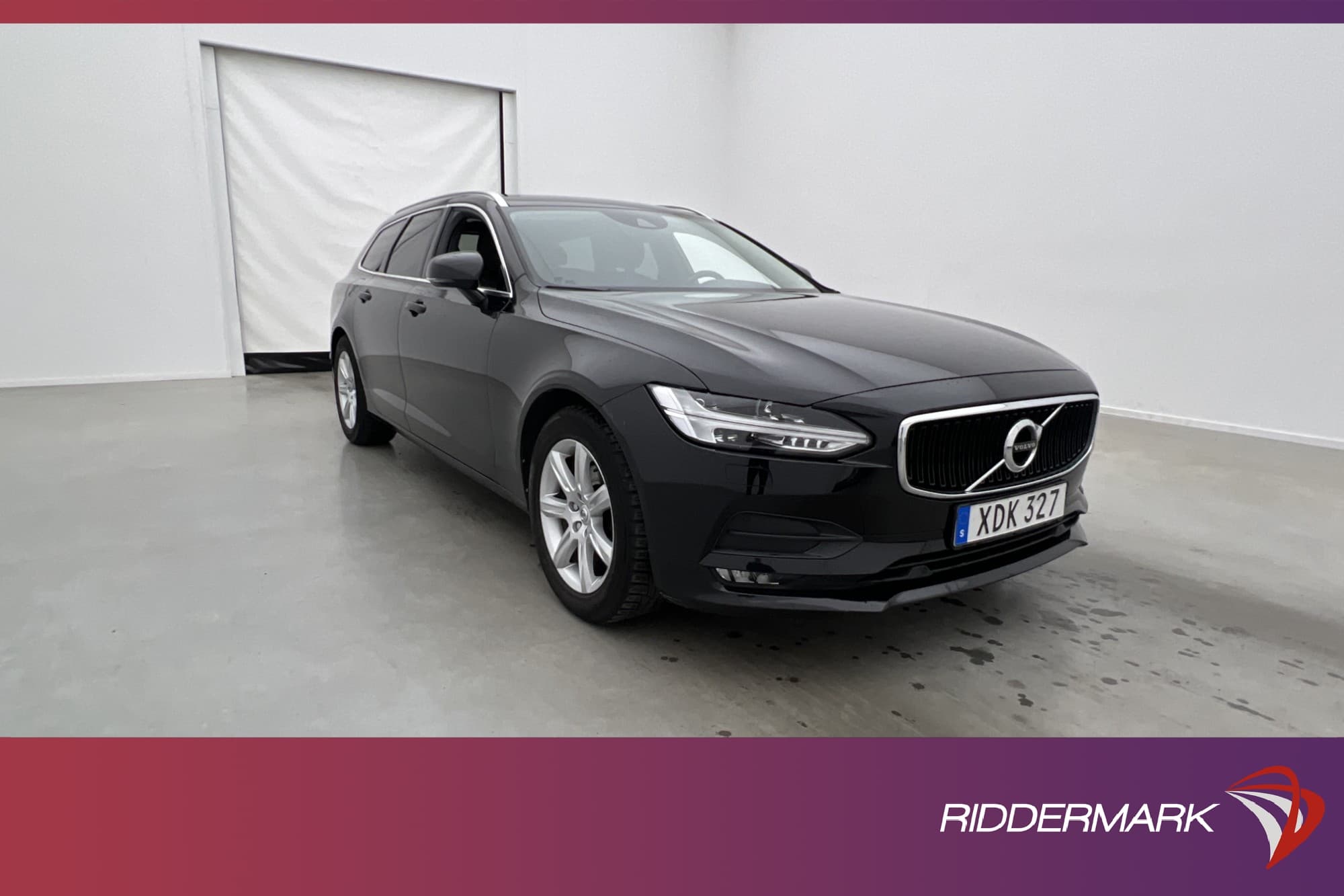 Volvo V90 D4  Momentum Advanced VOC Värmare Dragkrok