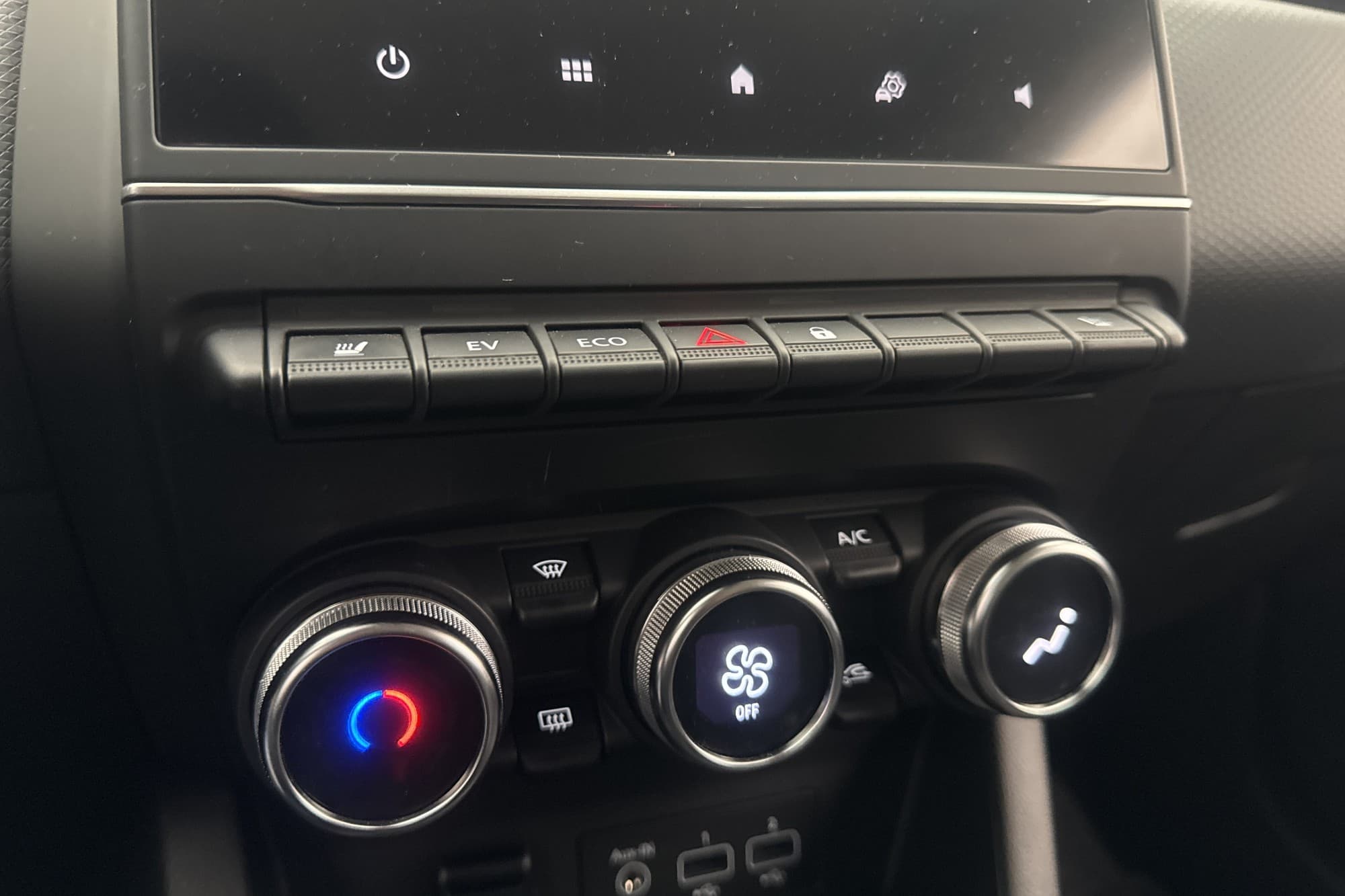 Renault Clio E-TECH 140hk Zen Sensorer Farthållare MOMS