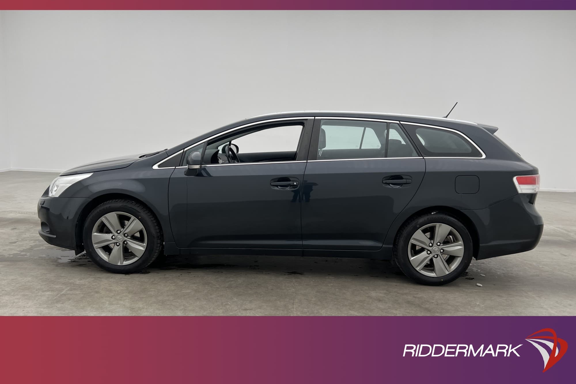 Toyota Avensis Kombi 2.0 152hk