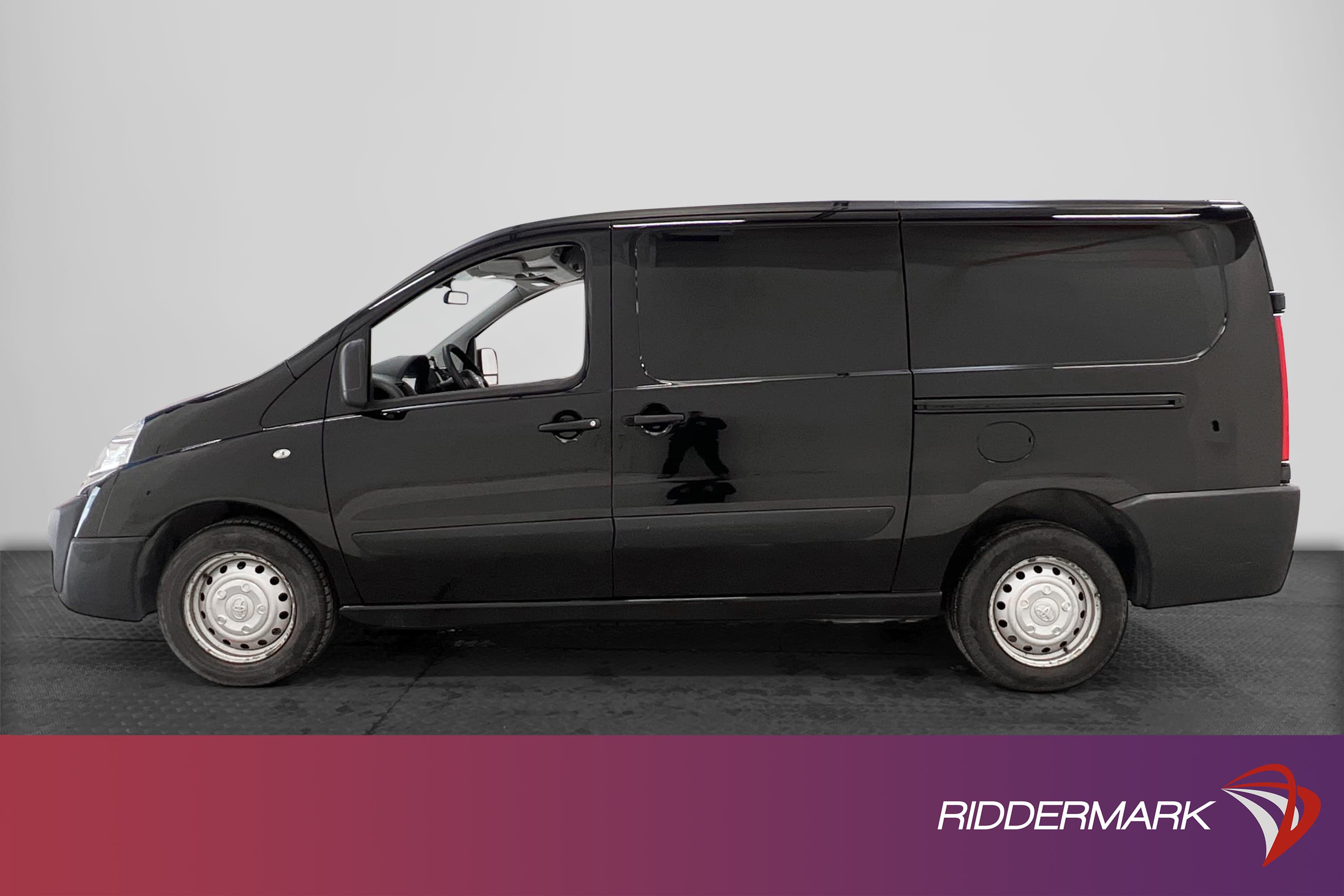 Toyota ProAce Lång 2.0D 128hk PDC 3 sits Moms