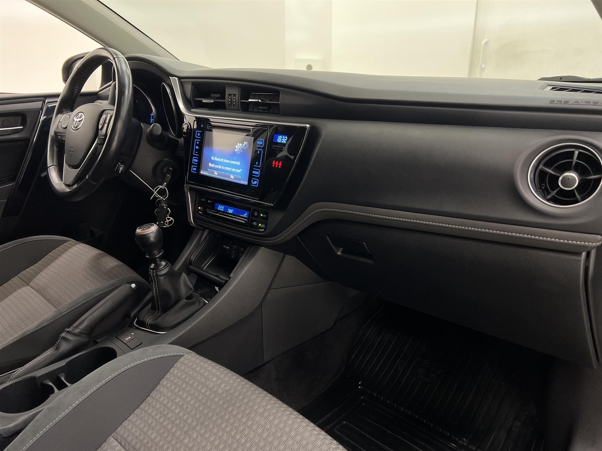 Toyota Auris 1.2 Turbo 116hk  B-Kam Lane Assist Nyservad