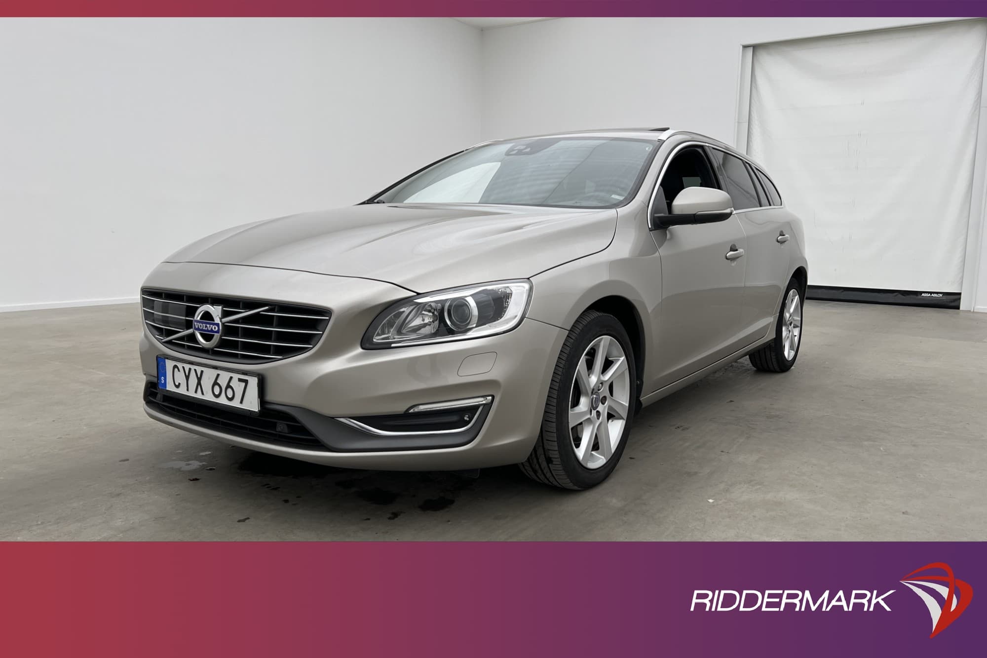 Volvo V60 Polestar D5 AWD Summum Taklucka Kamera Värmare H/K