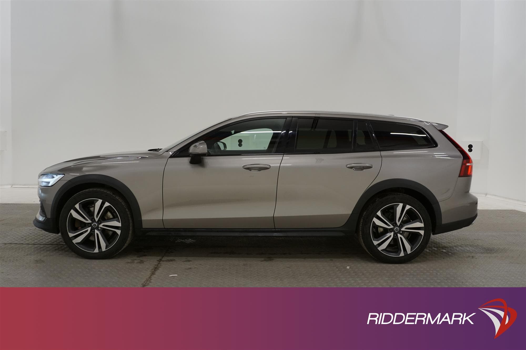 Volvo V60 Cross Country D4 AWD
