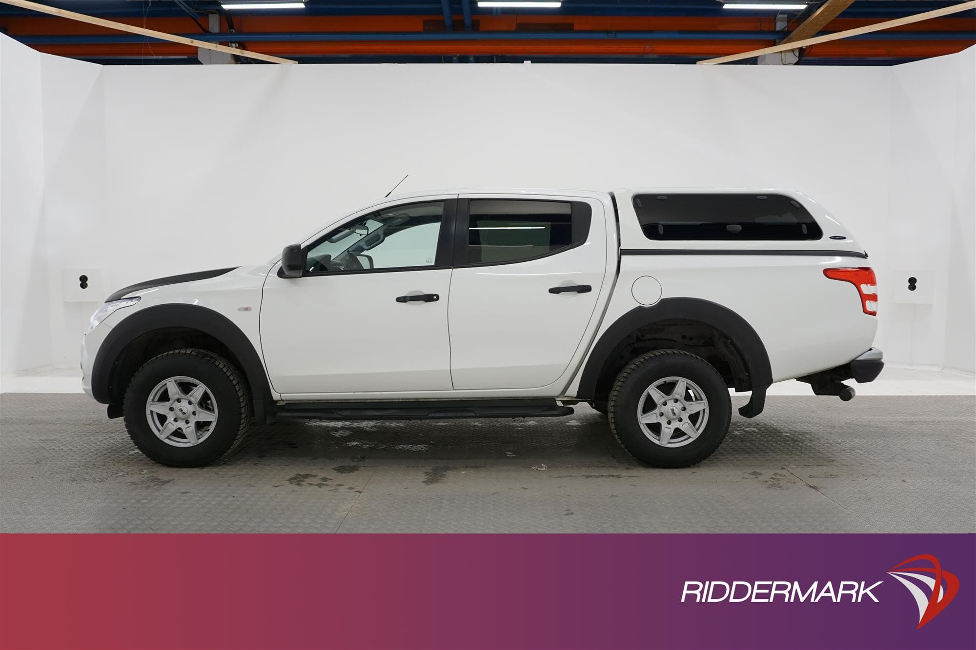 Fiat Fullback Cross 2.4 Automat 181hk Drag Värmare Moms