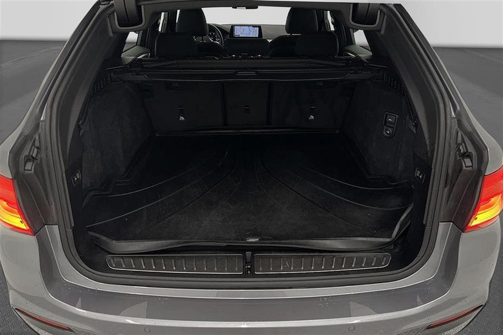 BMW 520 d xDrive 190hk M-Sport HiFi Kamera Navi Värmare Drag