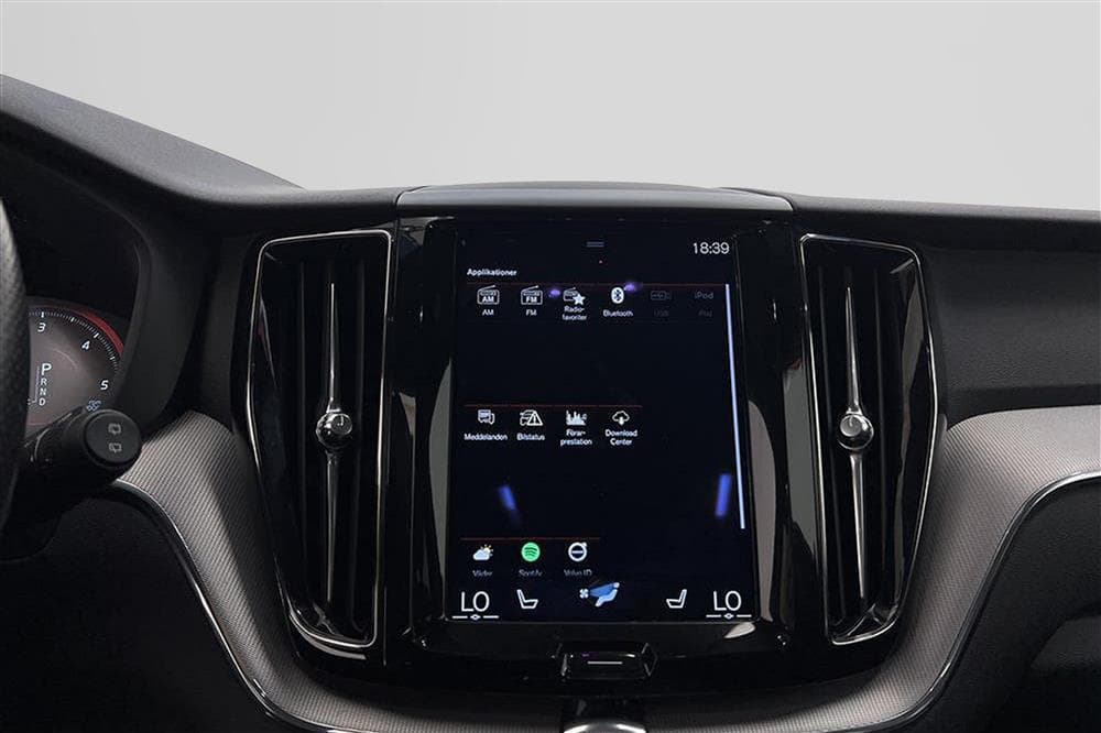 Volvo XC60 D4 AWD R-Design Voc Värmare  Panorama Skinn Naviinteriör