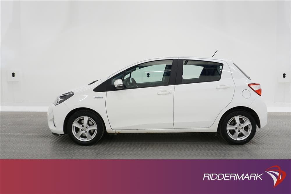 Toyota Yaris 1.5 Hybrid 101hk B-Kam