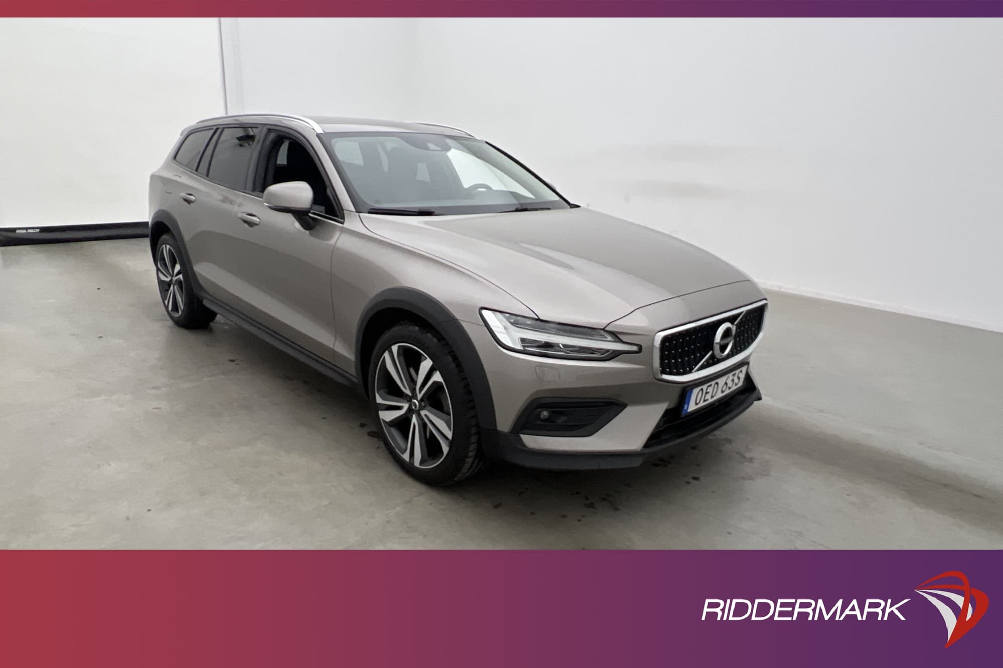 Volvo V60 Cross Country D4 AWD VOC Värmare Drag Kamera